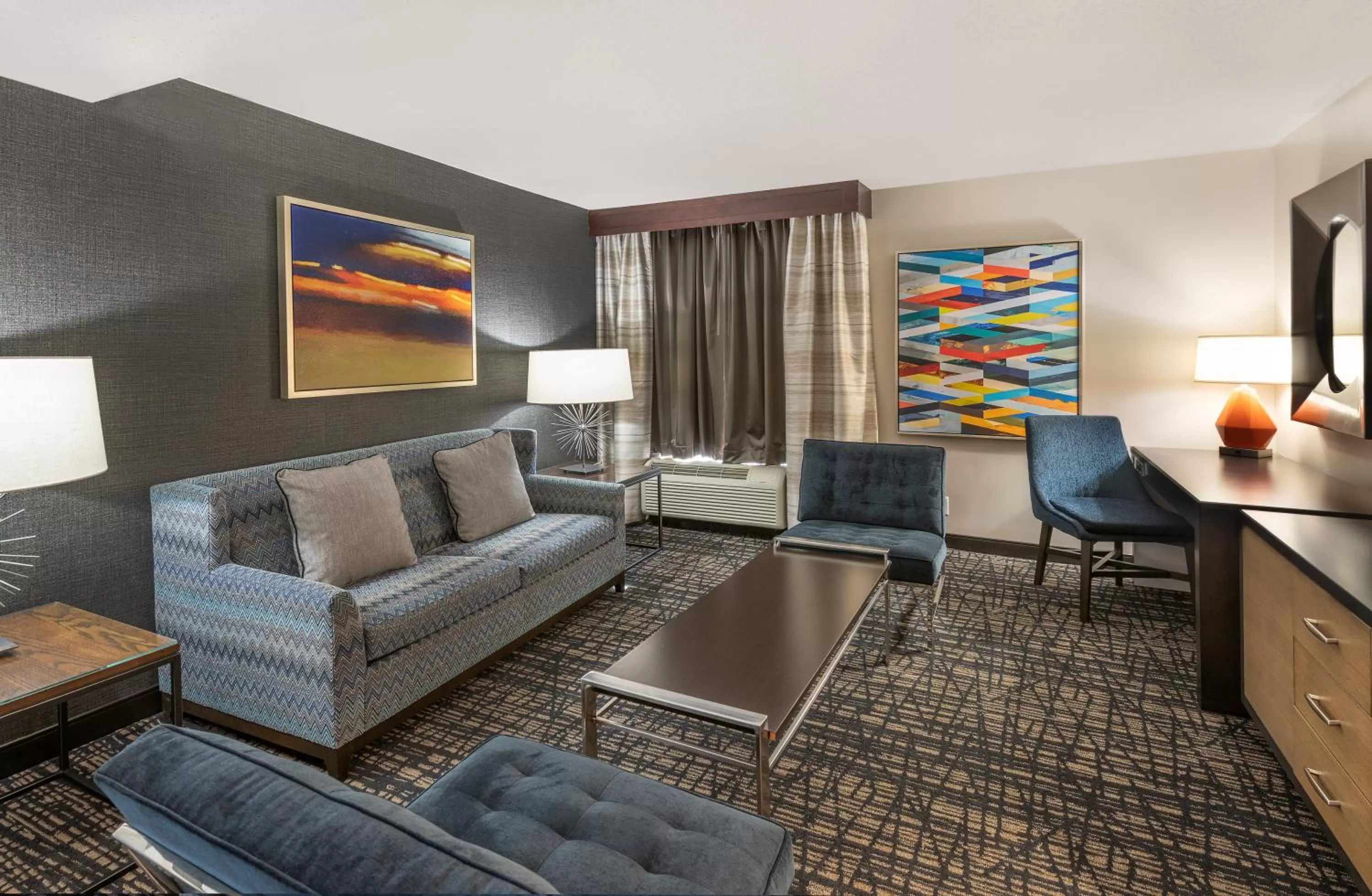 Photo of the whole room in Crowne Plaza Annapolis by IHG