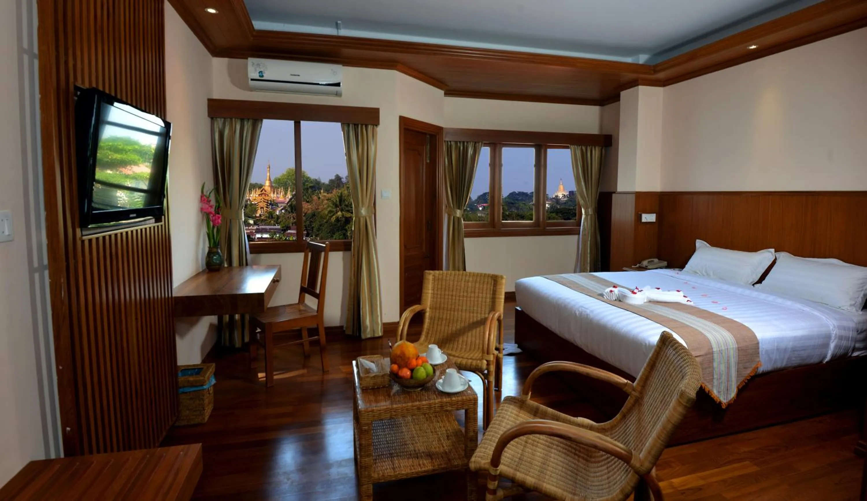 Deluxe Double Room with Balcony in Hotel Sidney