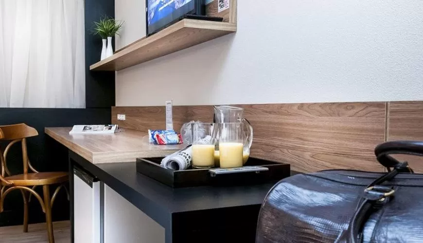 Superior King Room in Cambirela Hotel