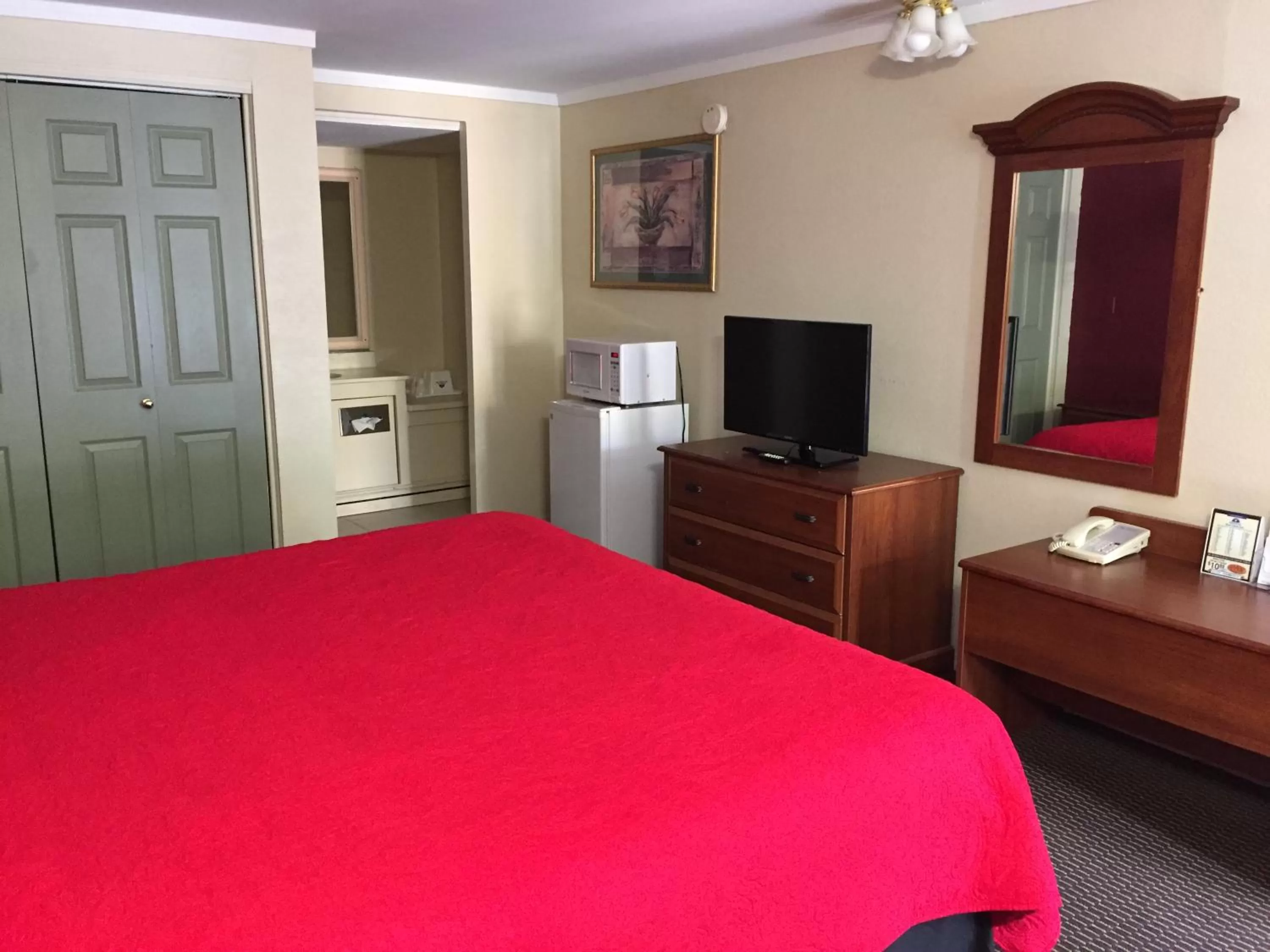 Deluxe King Room in FairBridge Inn Express Merrillville