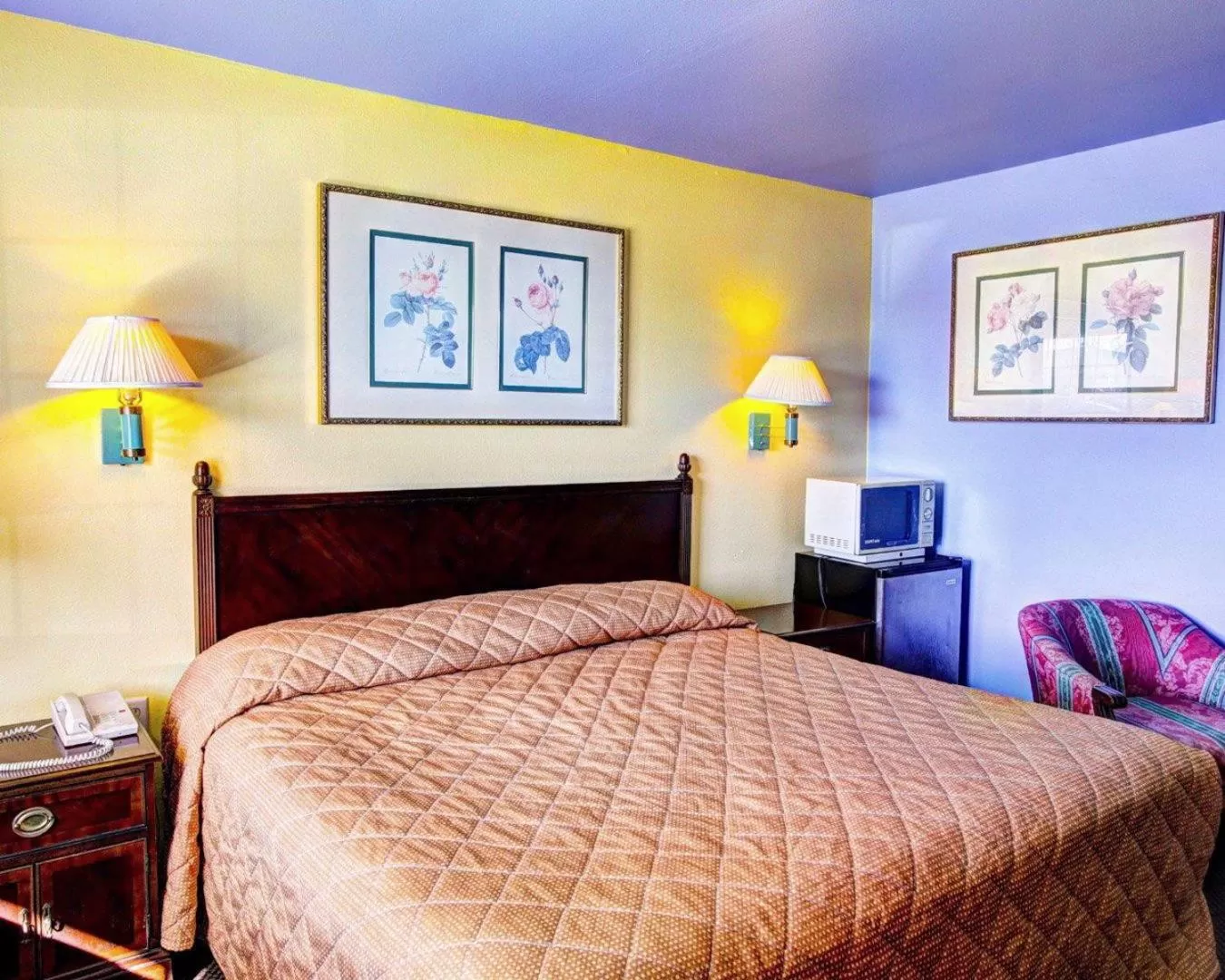 King Room - Smoking  in Nites Inn