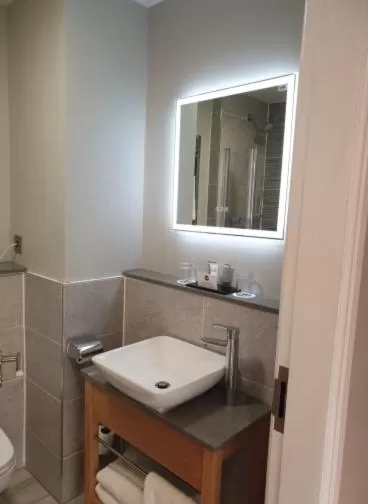 Double Room in Lion Quays Resort