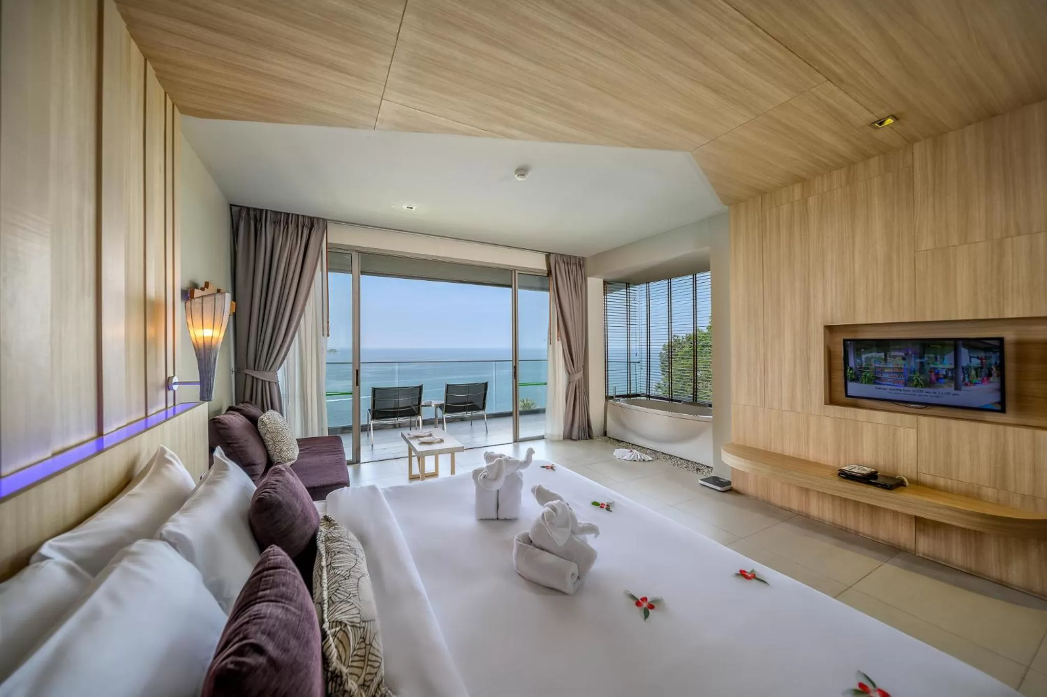 Grand Deluxe Double or Twin Room with Sea View in Kalima Resort and Spa