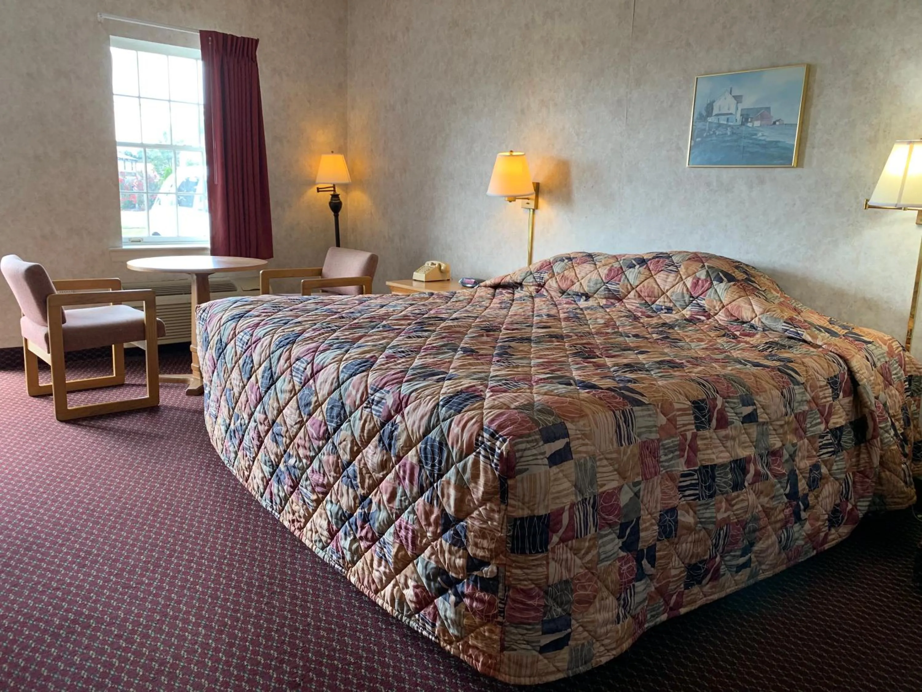 King Room - Disability Access in Olde Amish Inn