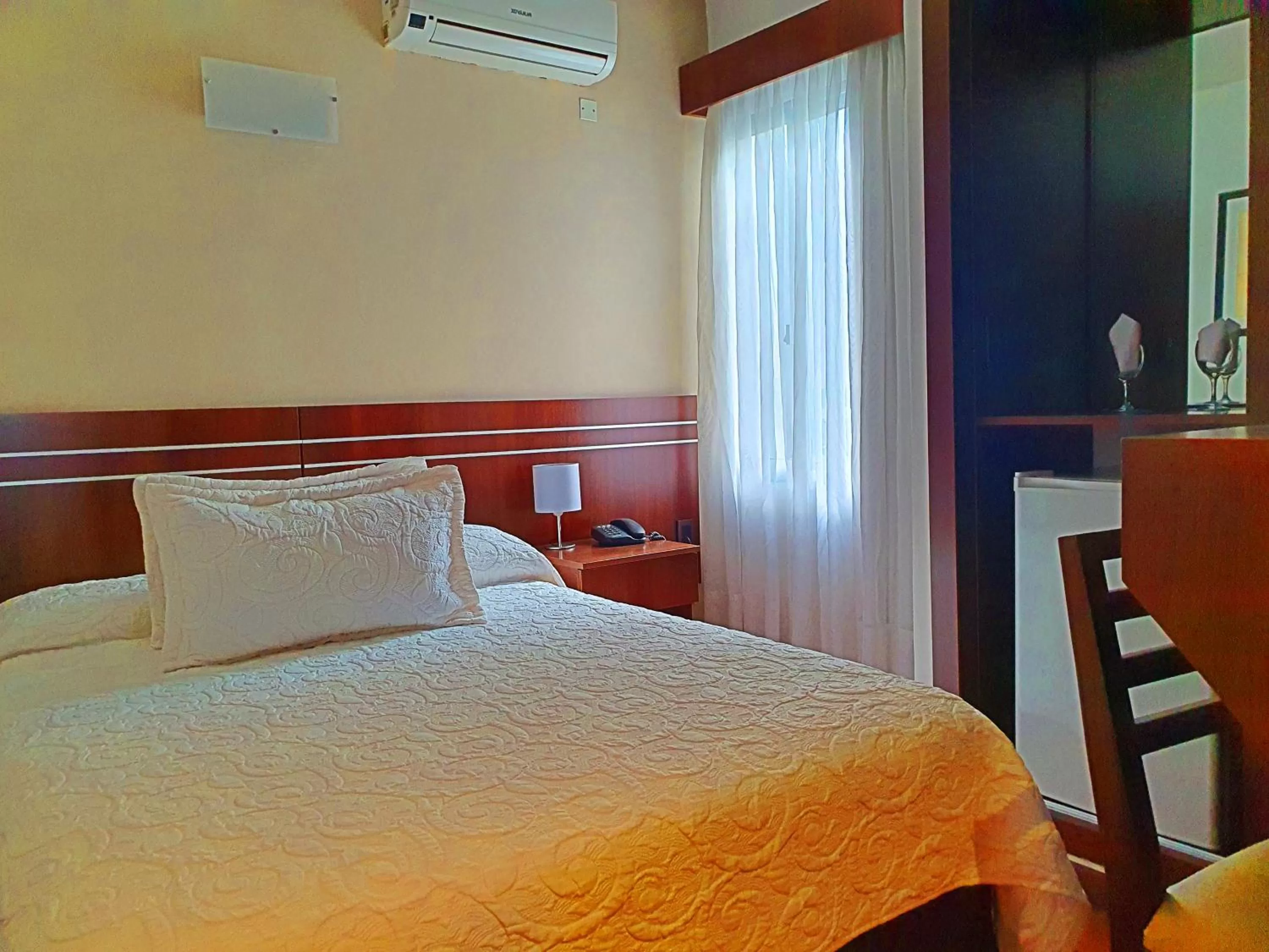 Standard Double Room in Hotel America