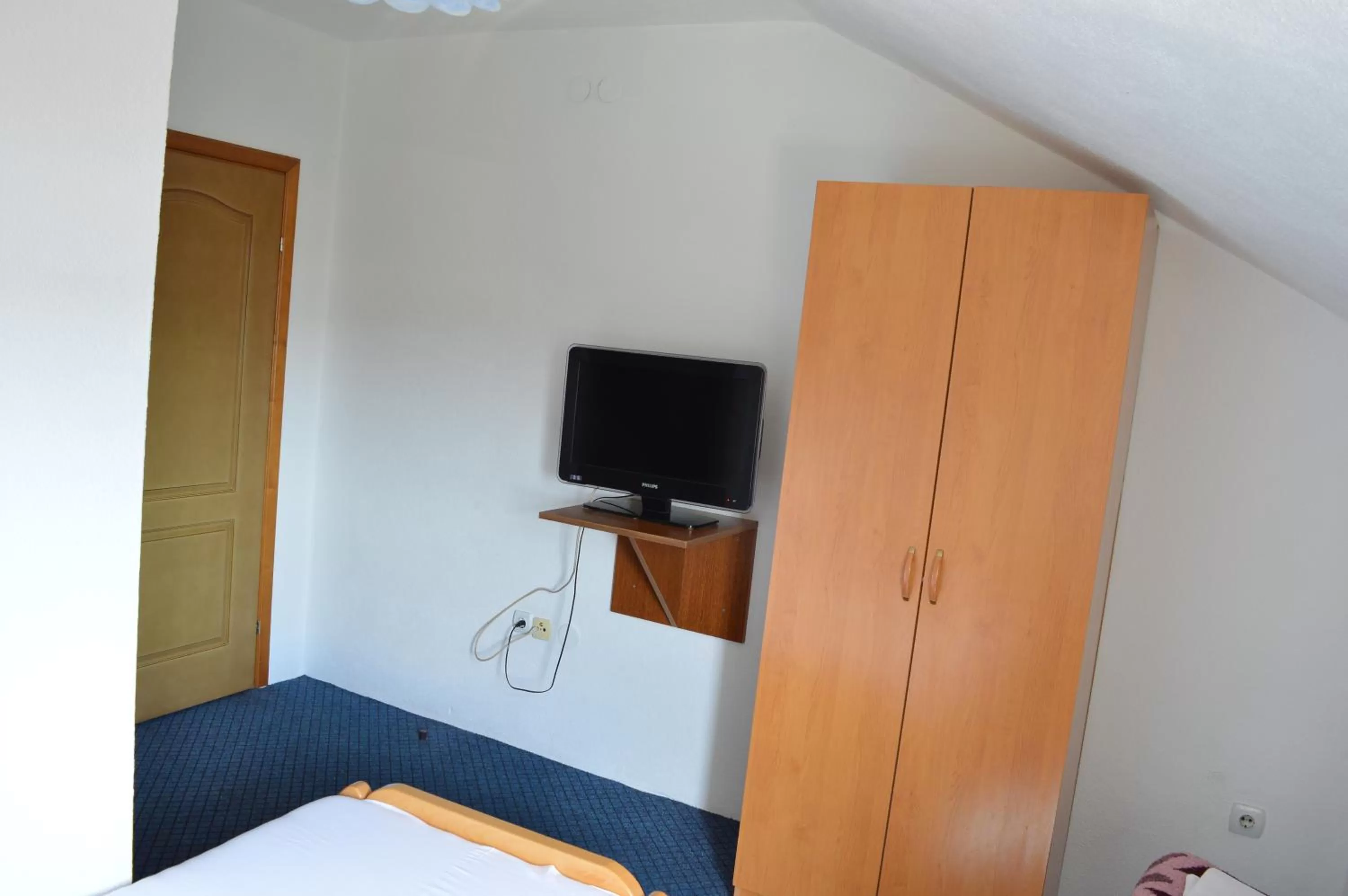 Double or Twin Room in Motel Signal