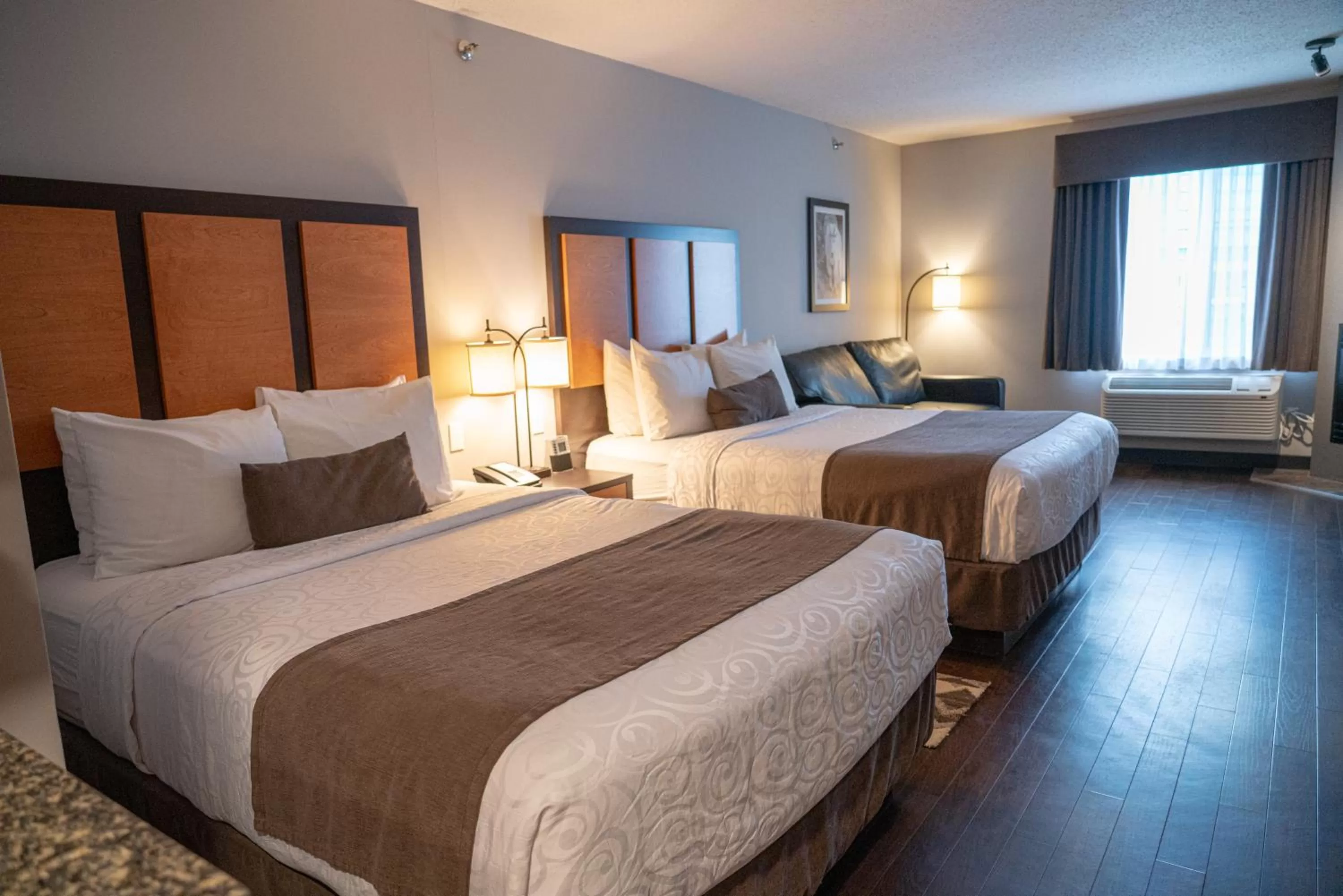 Superior Room 2 Queen Beds plus sofabed in Pocaterra Inn & Waterslide