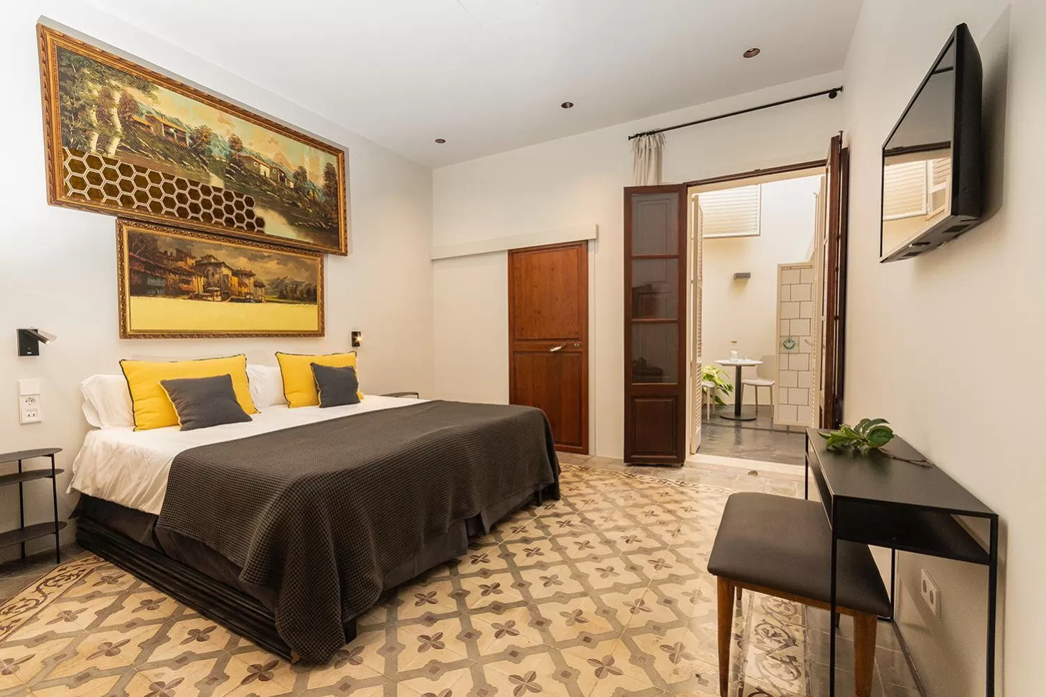 Family Room - Disability Access in "unic, turisme d'interior"