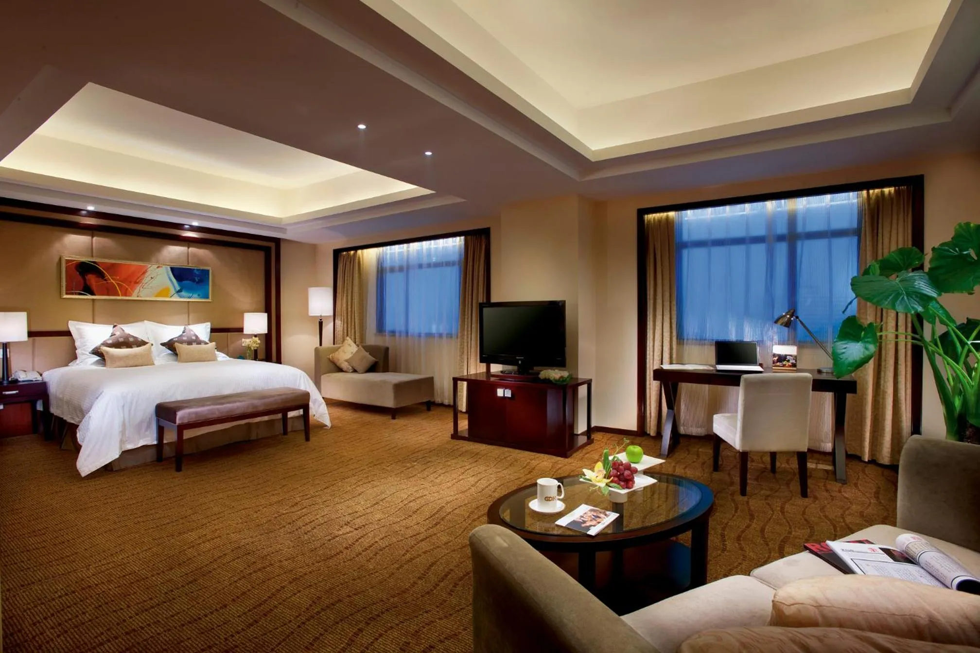 Executive King Room in Zhengzhou Yuehai Hotel