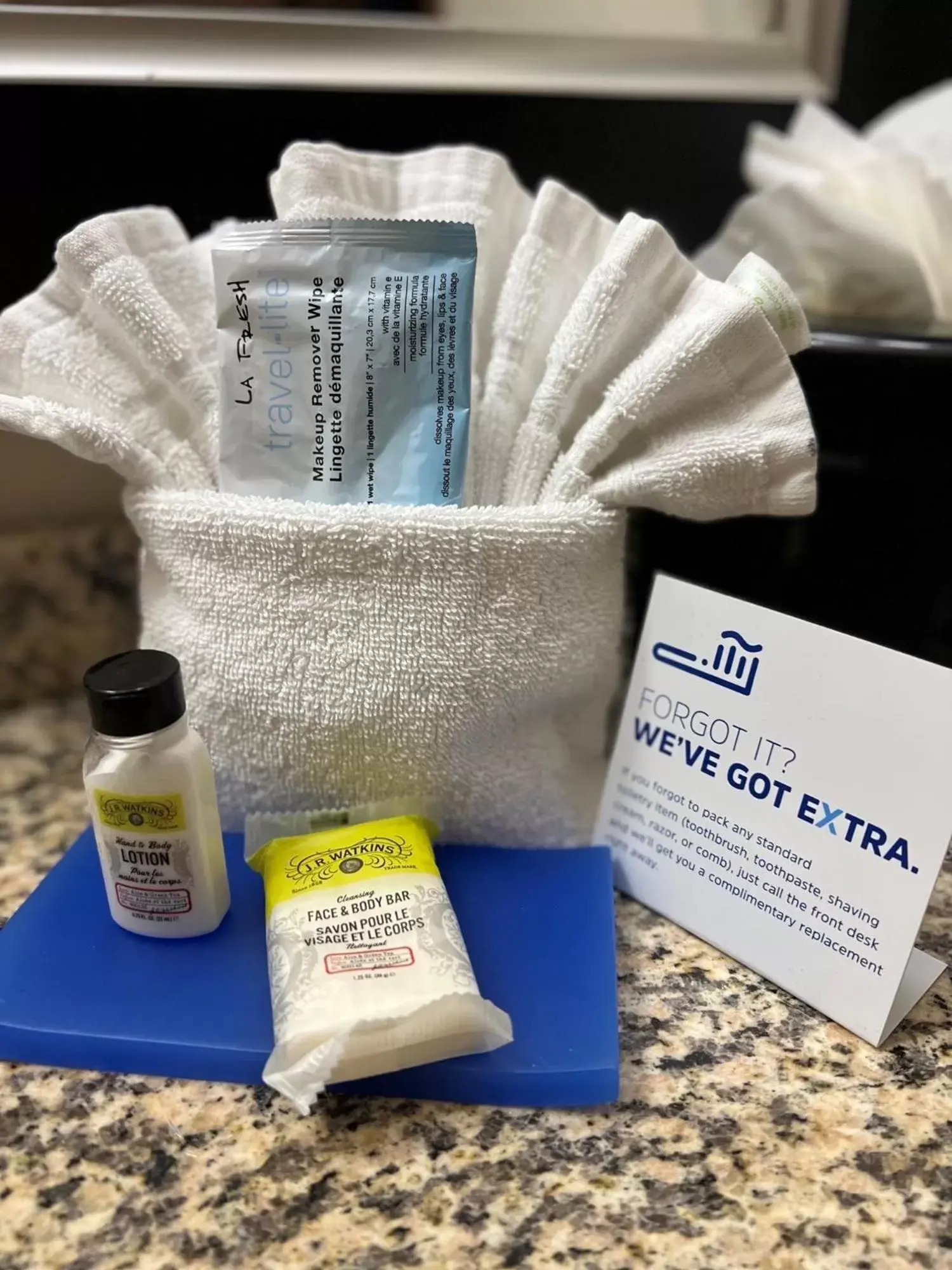 Holiday Inn Express & Suites Bloomington West by IHG Holiday Inn Express & Suites Bloomington West by IHG