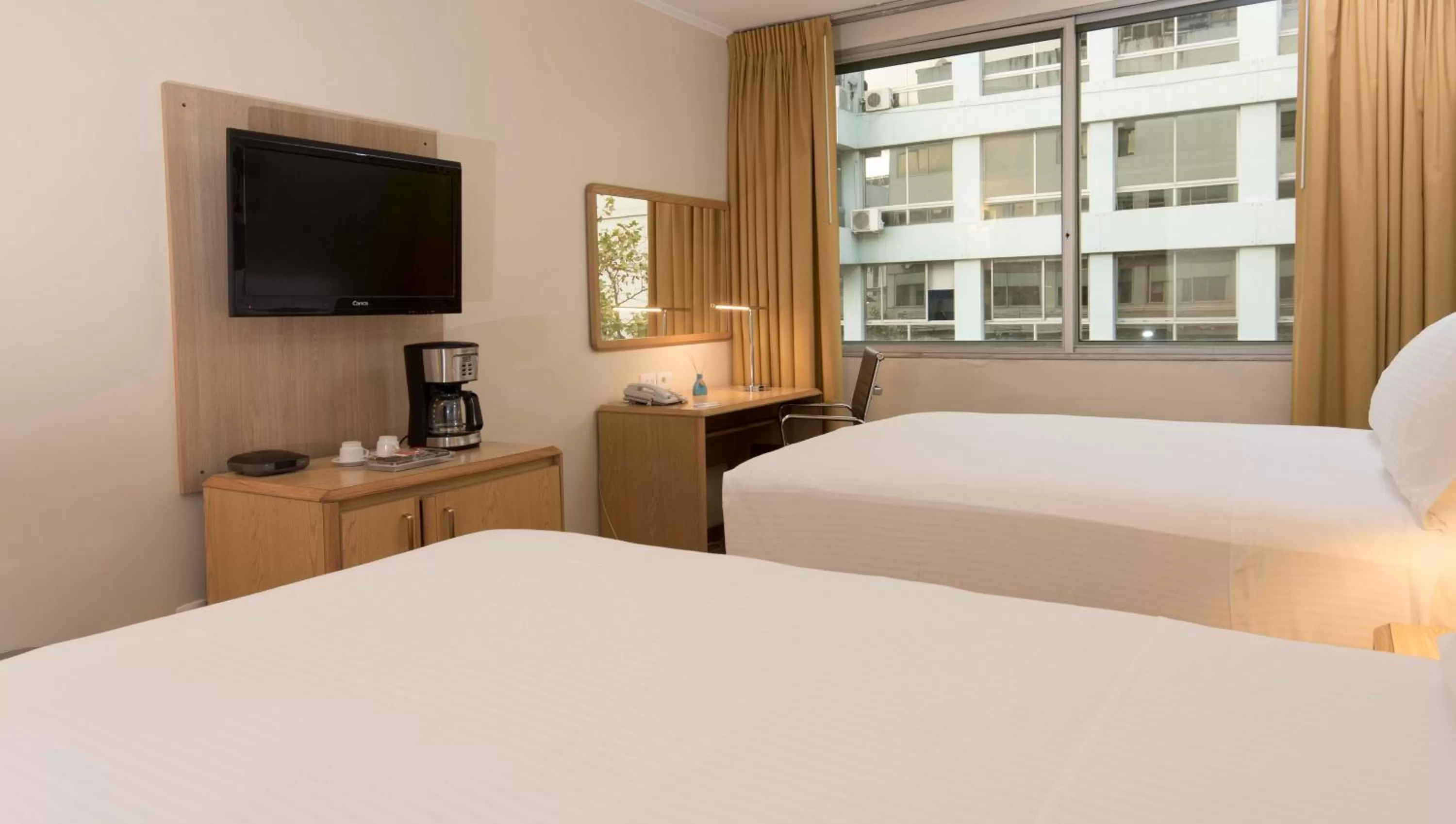 Standard Room with Two Single Beds in Holiday Inn Montevideo by IHG