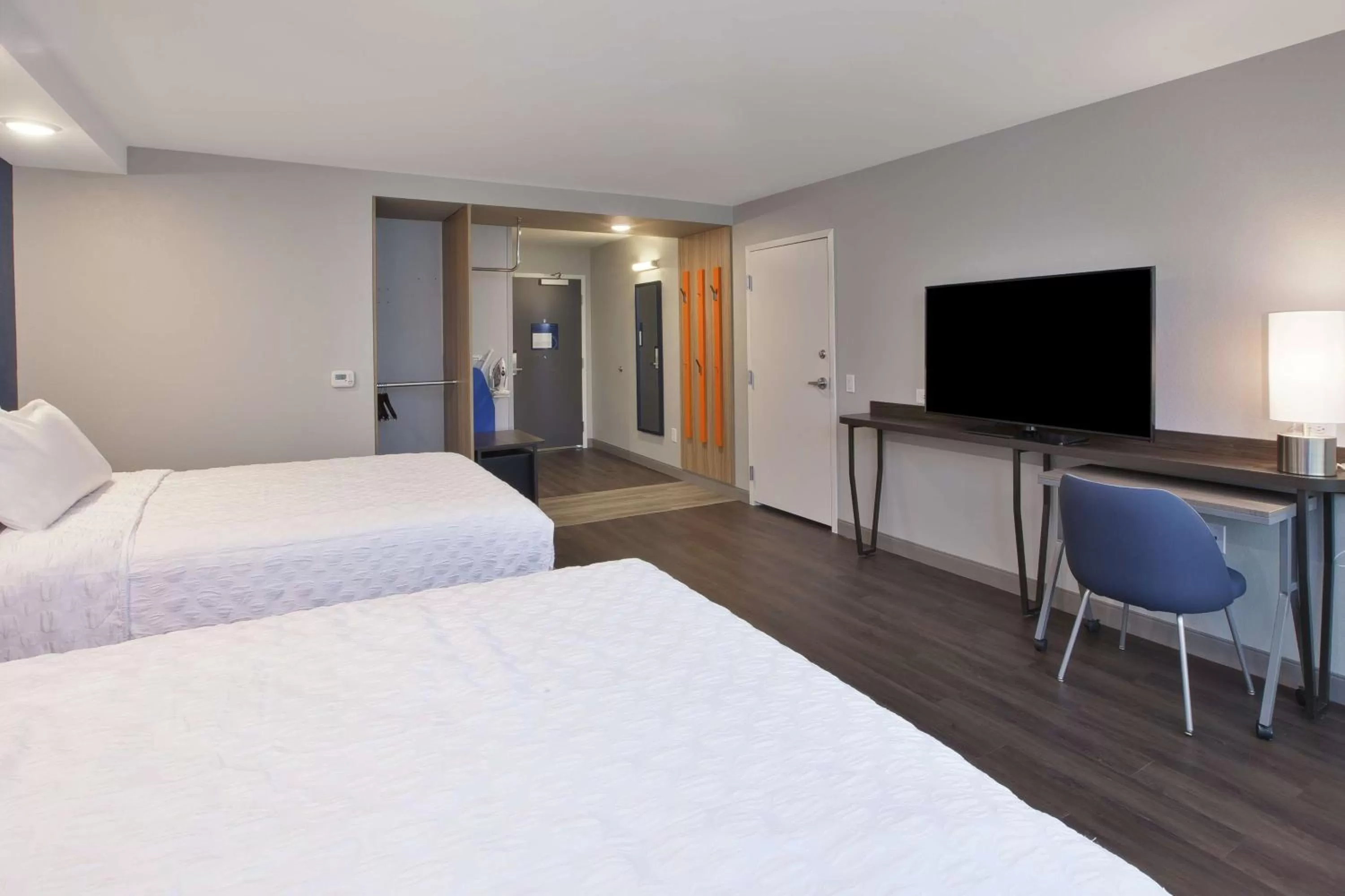 Queen Room with Two Queen Beds - Mobility Access in Tru By Hilton Jackson