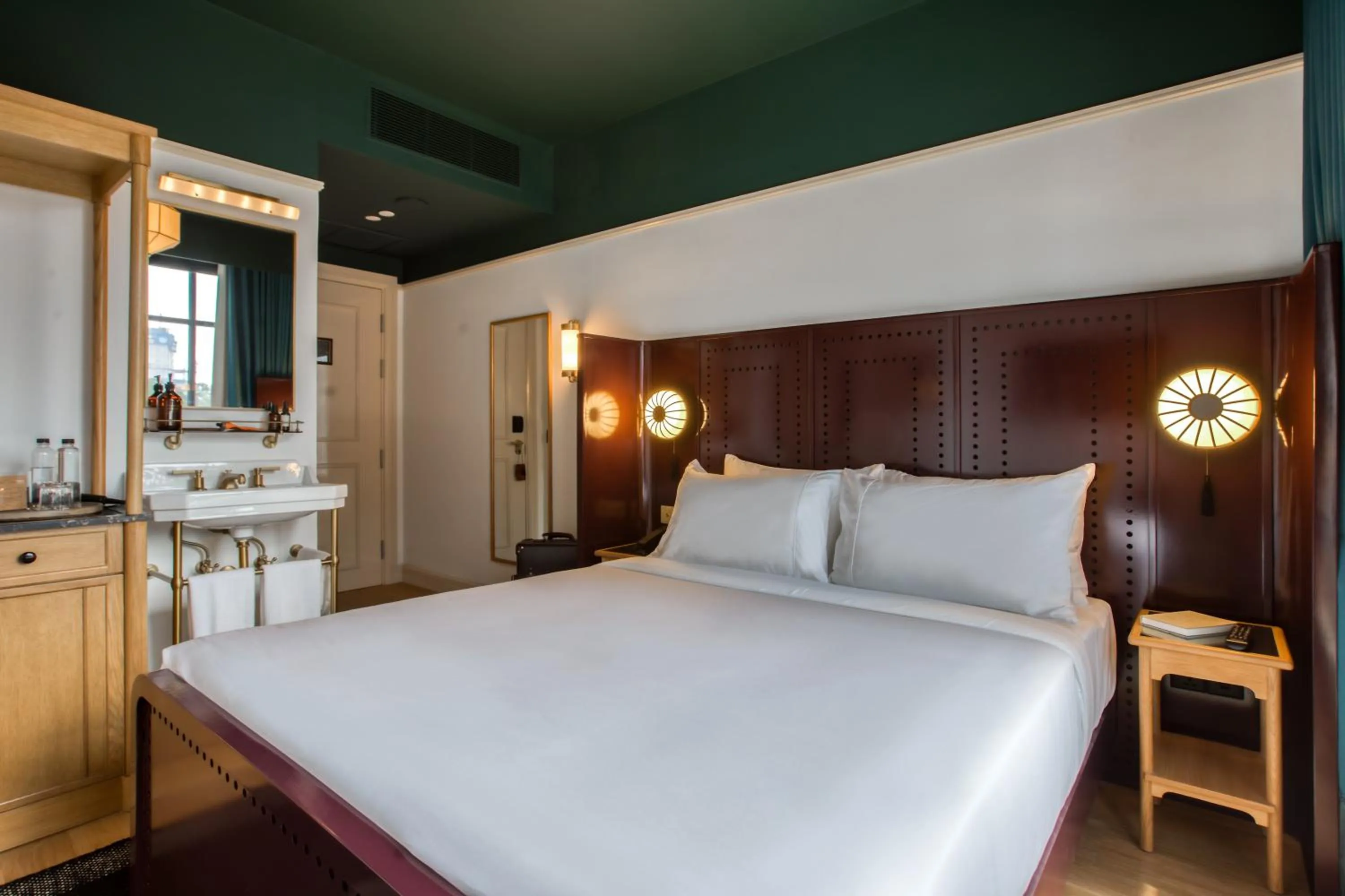 The Den in The Chow Kit - an Ormond Hotel