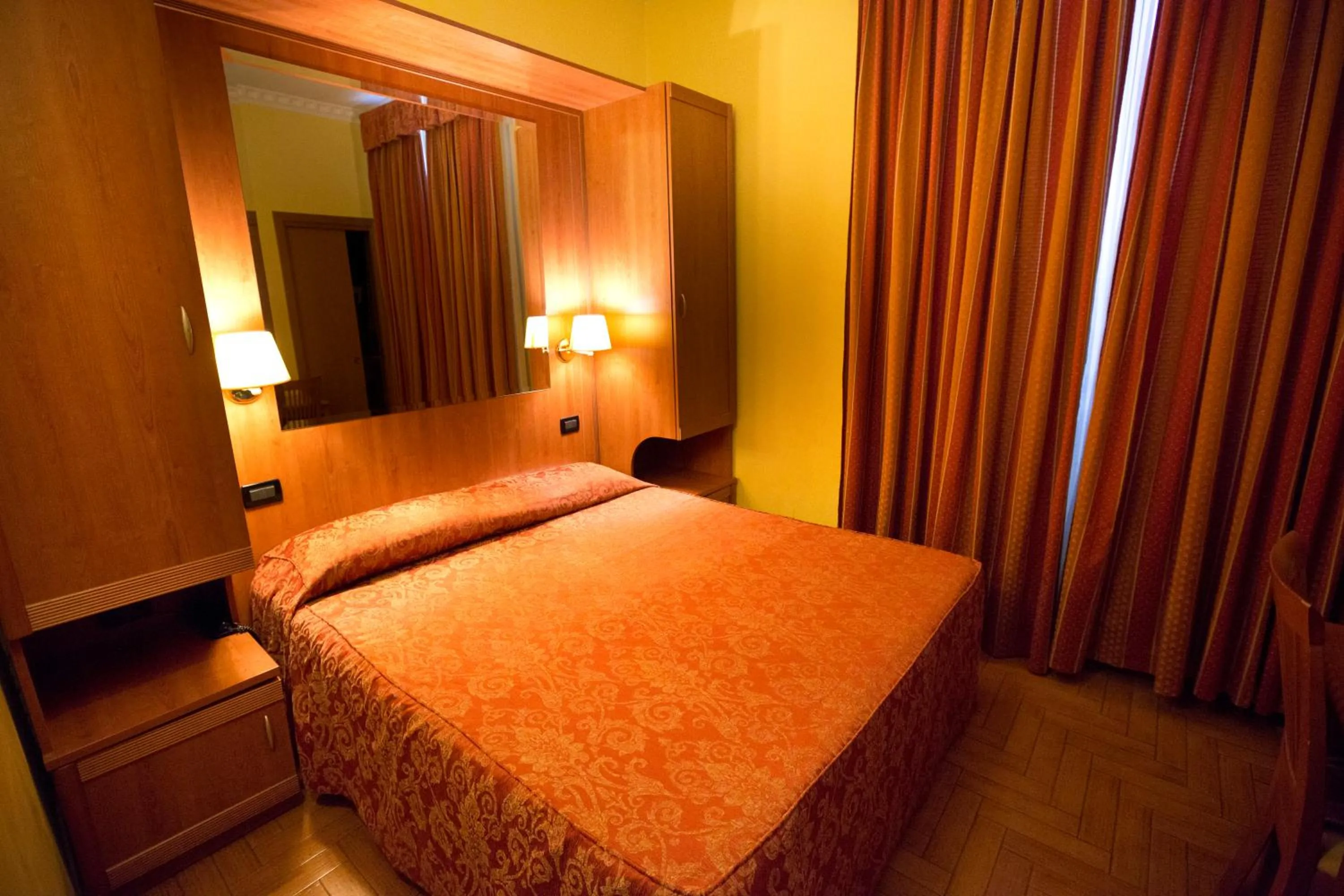 Double or Twin Room in Hotel Lella