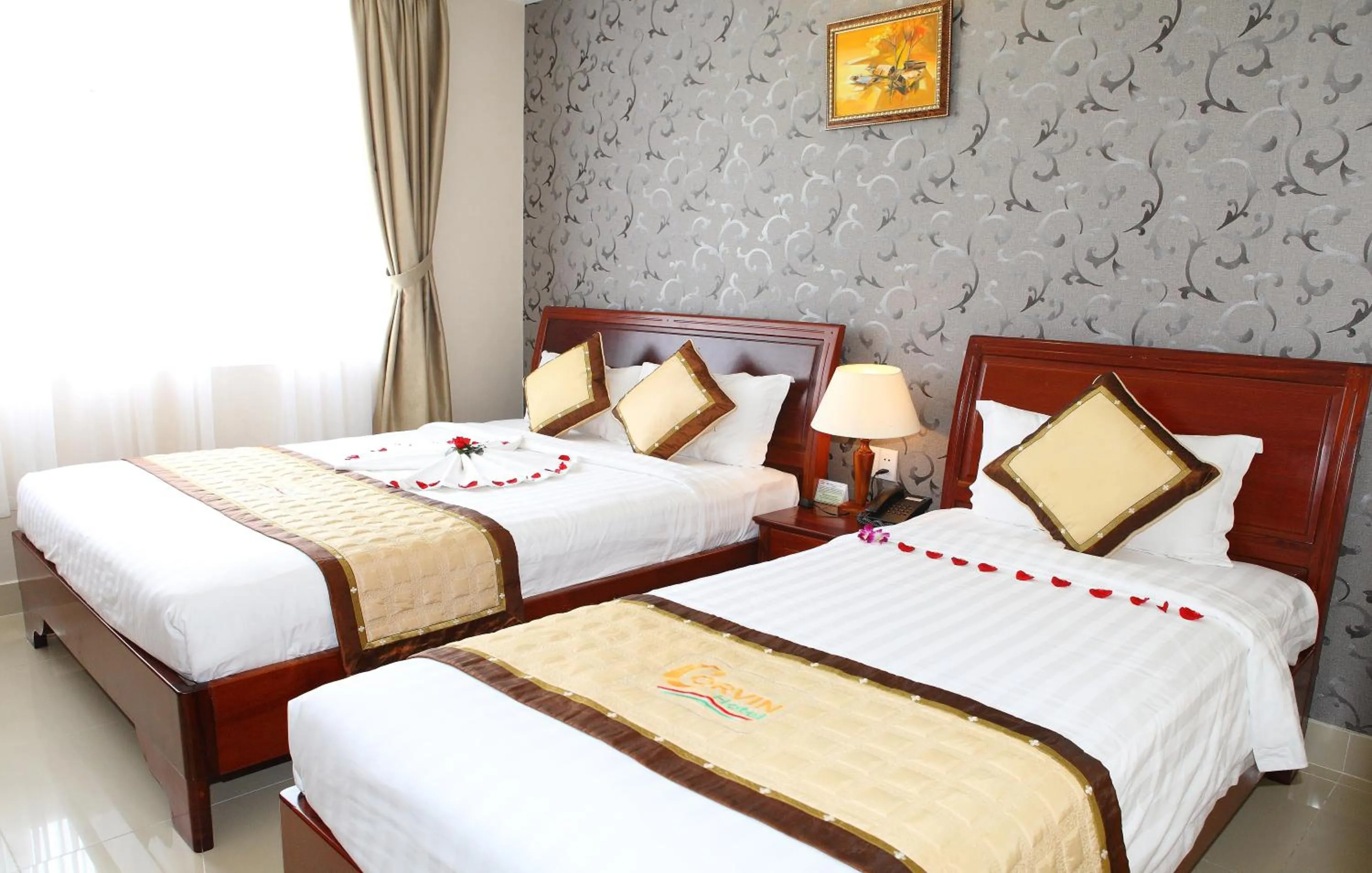 Deluxe Triple Room in Corvin Hotel