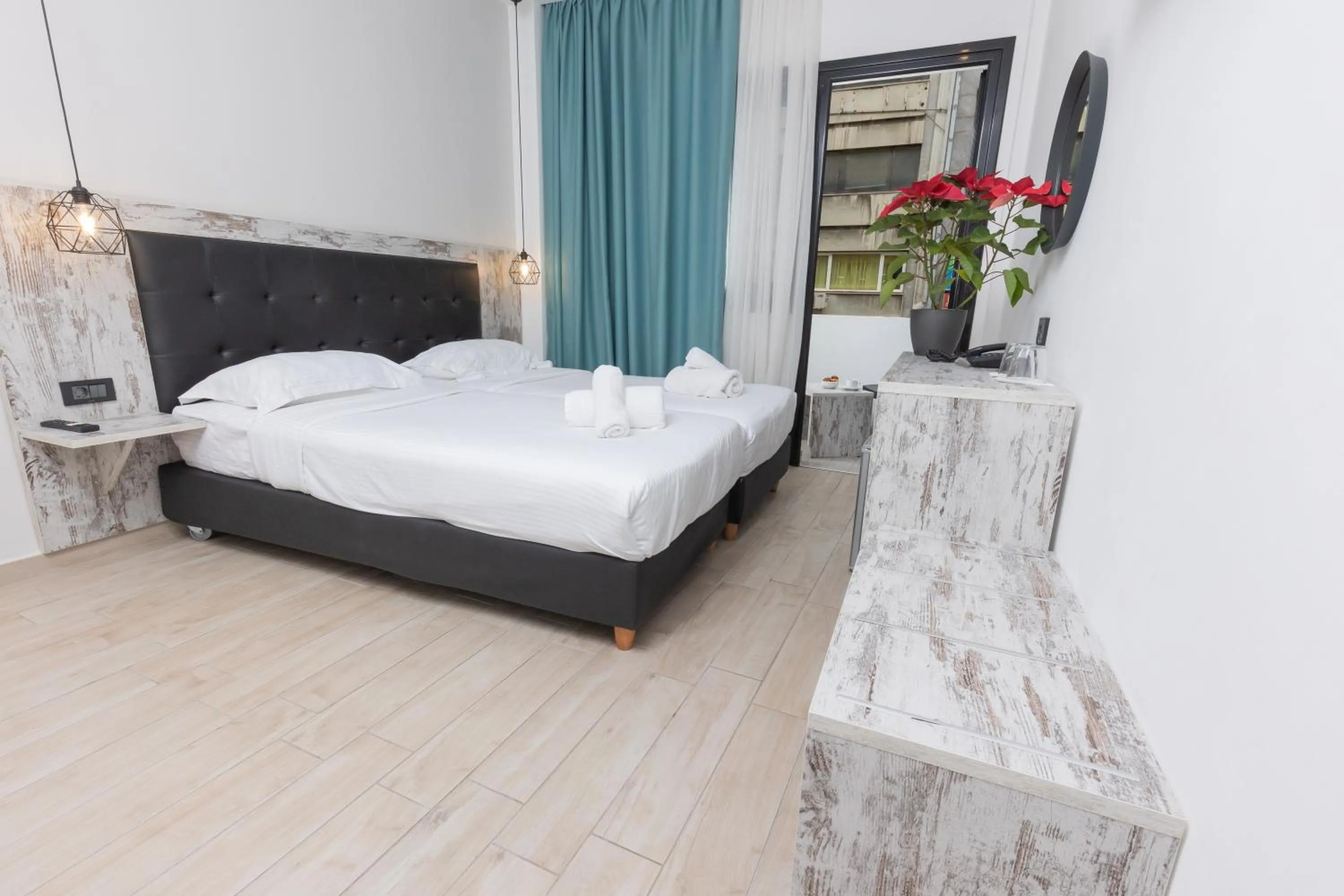 Standard Triple Room with Balcony in Evita Asty