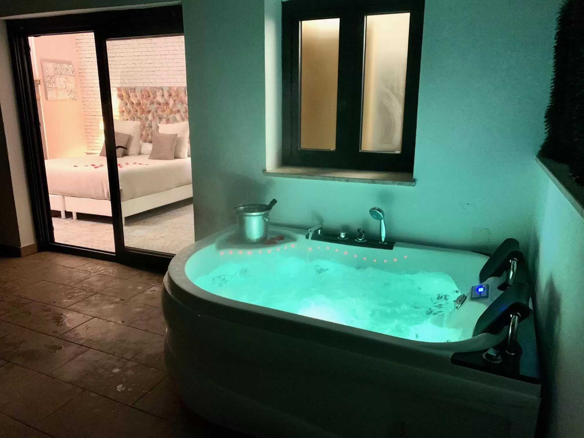 Suite with Jacuzzi in the Terrace in Akla Hotel Mérida
