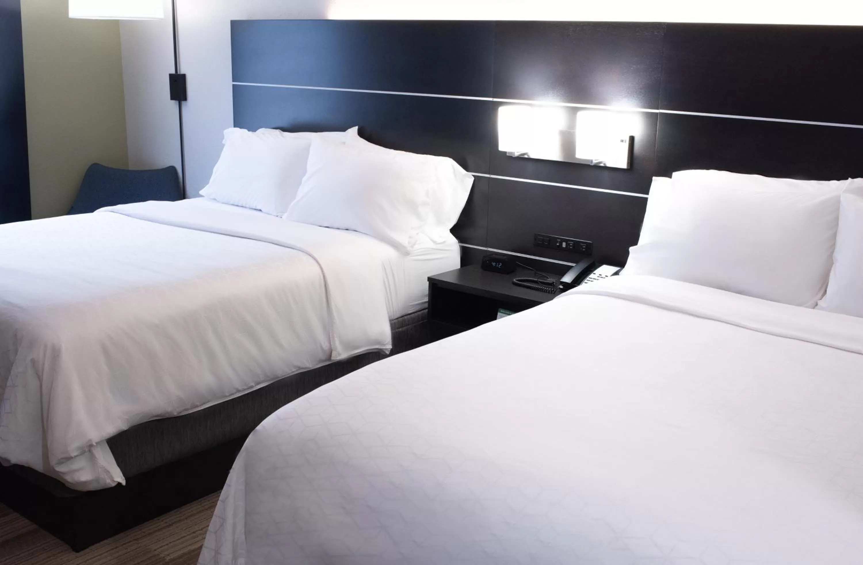 Standard Double Room with Two Double Beds and Accessible Tub - Mobility Access in Holiday Inn Express Hotel & Suites Conover - Hickory Area by IHG