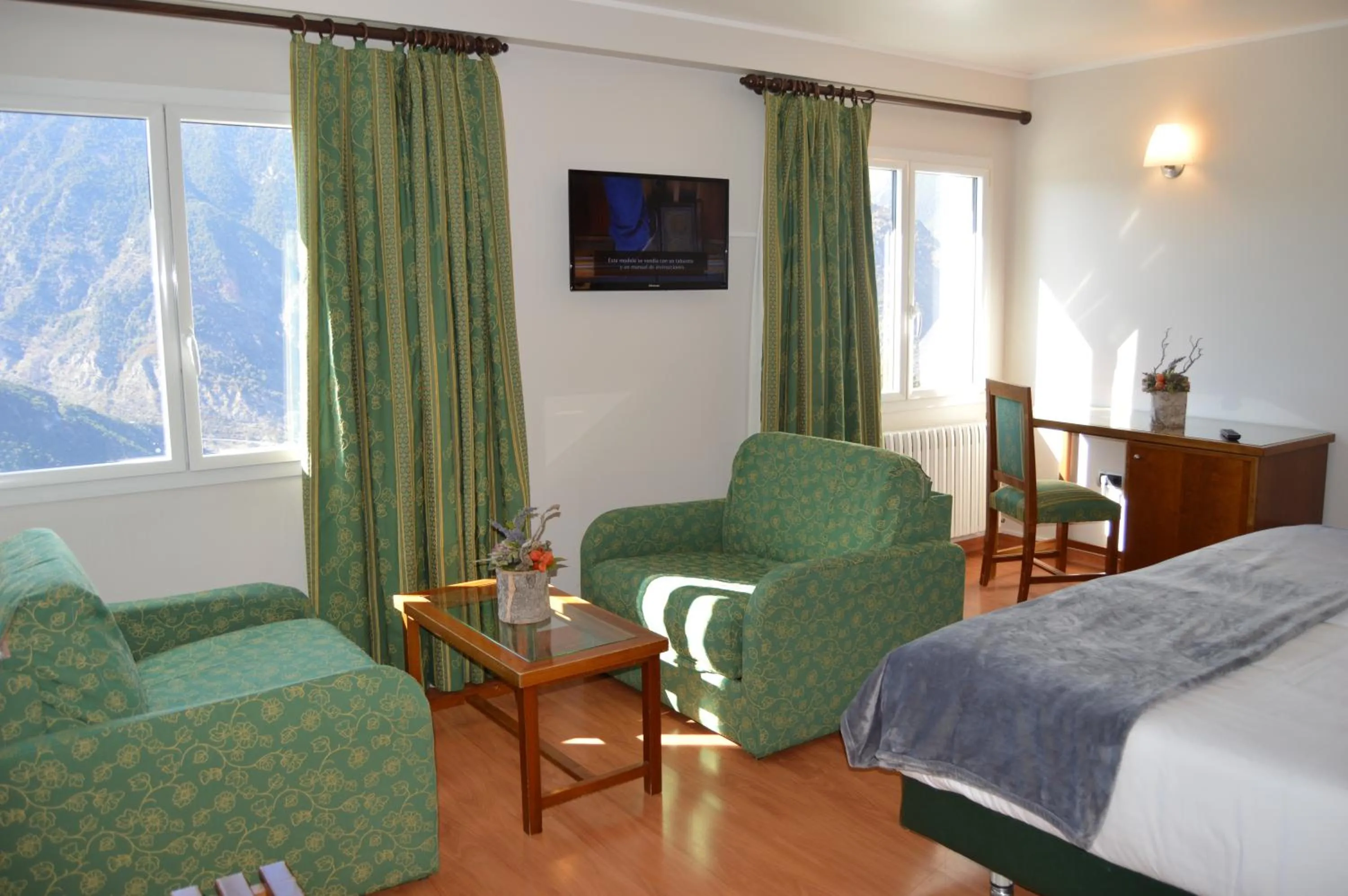 Family Room in Coma Bella