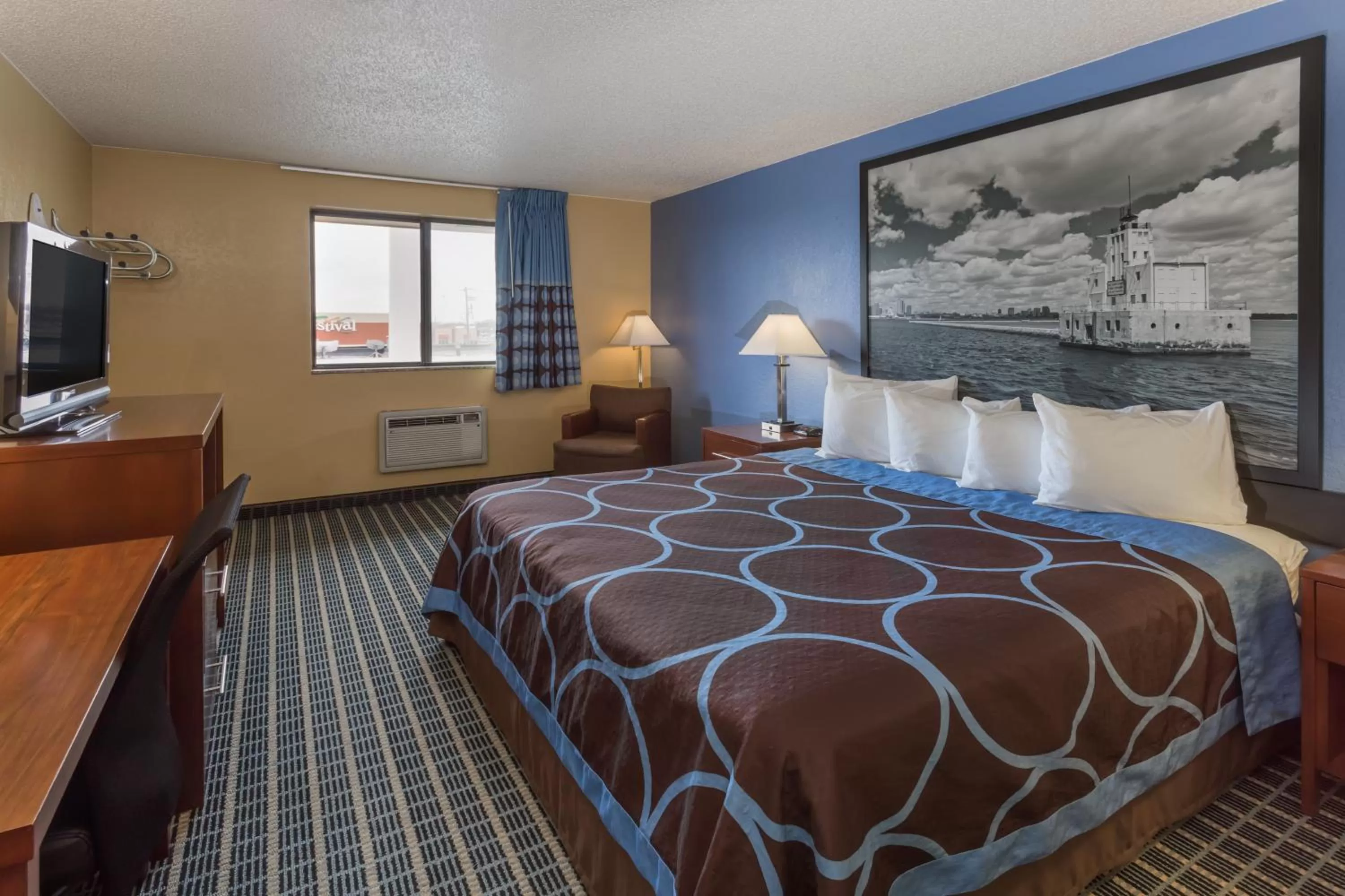 King Room - Non-Smoking in Super 8 by Wyndham Janesville