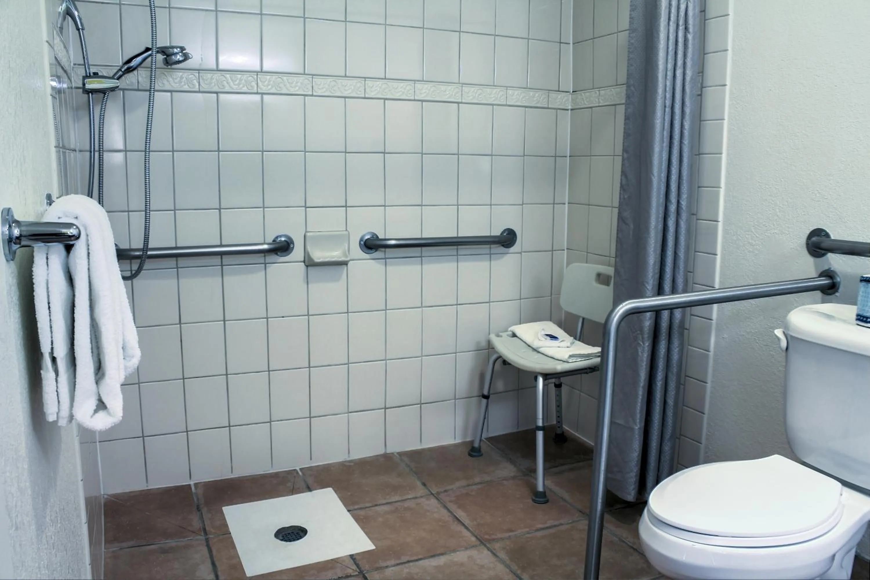 King Room - single occupancy - Disability Access - Non-Smoking in Motel 6-Bishop, CA