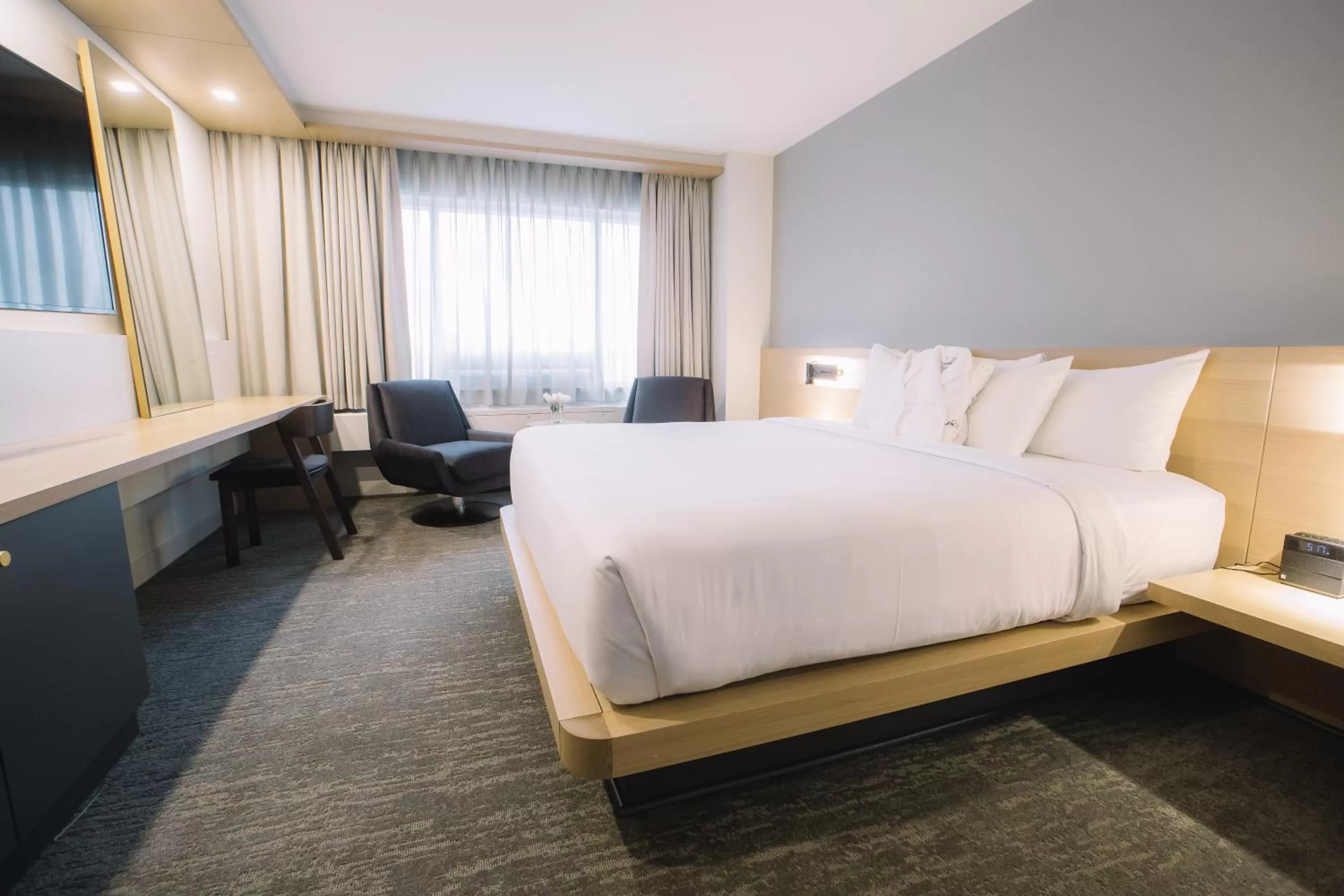 Standard King Room in Inn at the Forks