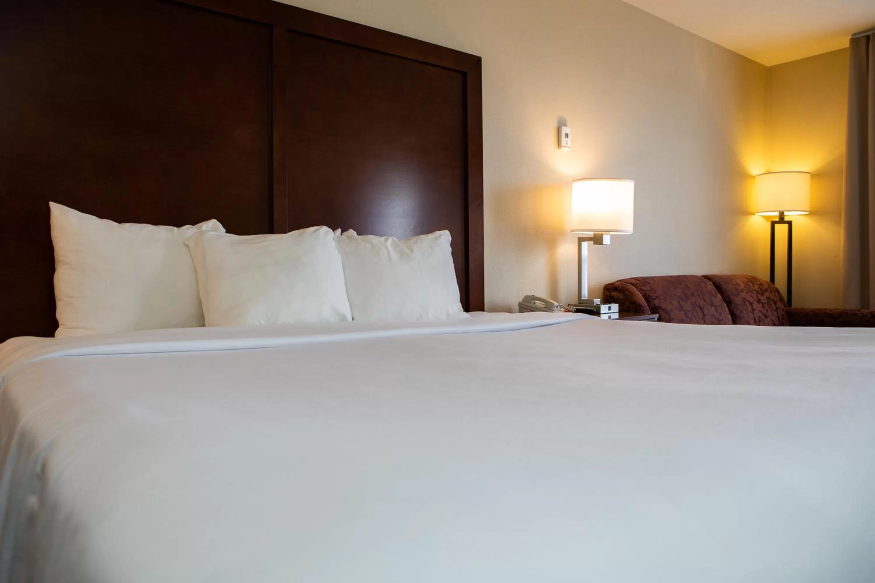 King Suite with Sofa Bed in Comfort Inn