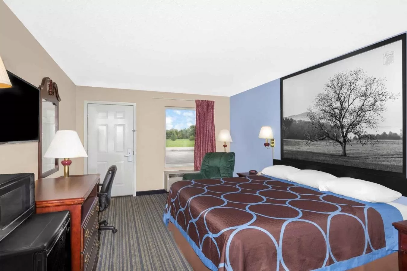Standard King Room - Smoking in Super 8 by Wyndham Whiteville
