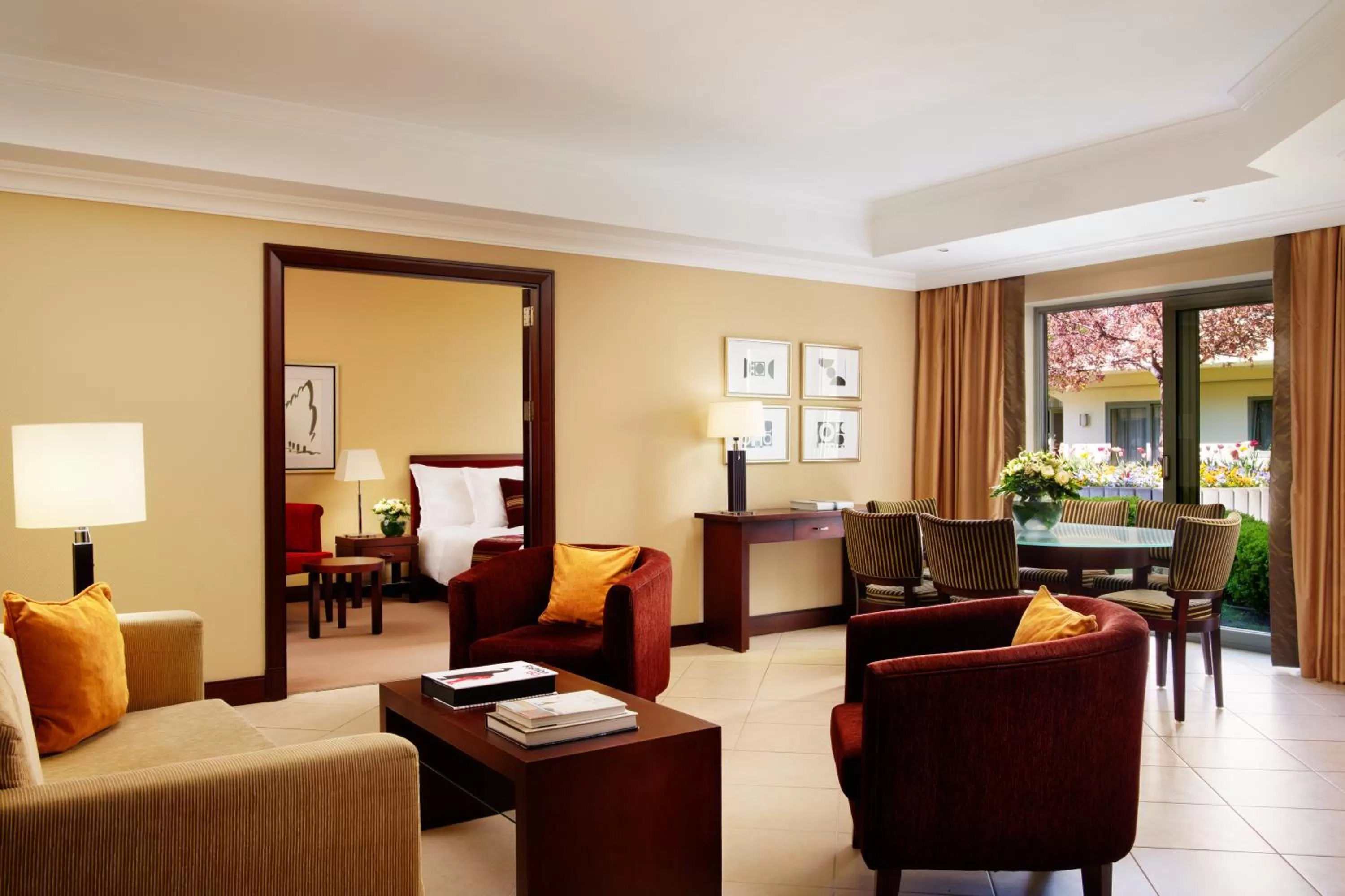 Deluxe Residence with Royal Spa Access in Corinthia Budapest