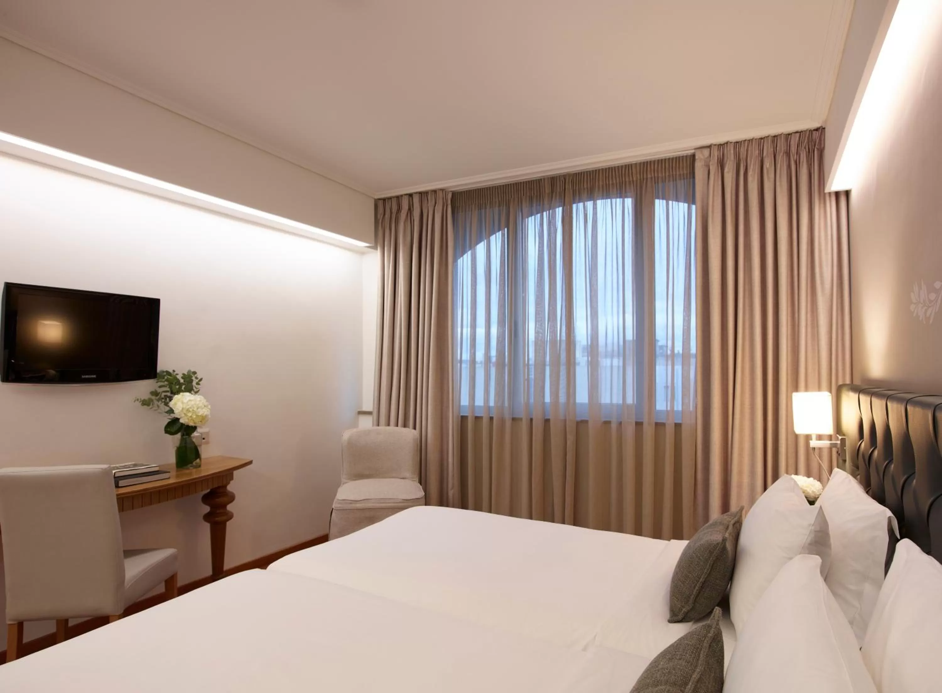 Superior Double or Twin Room with City View in Titania Hotel