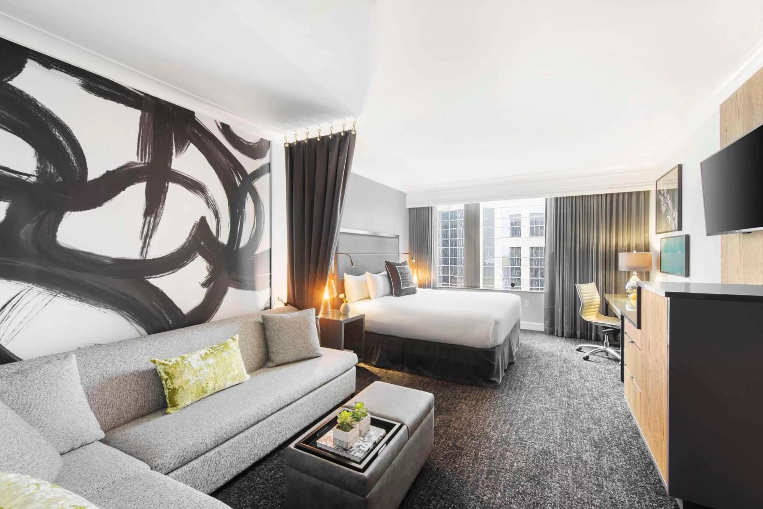 King Room with Sofa Bed and Skyline View in Hilton Motif Seattle