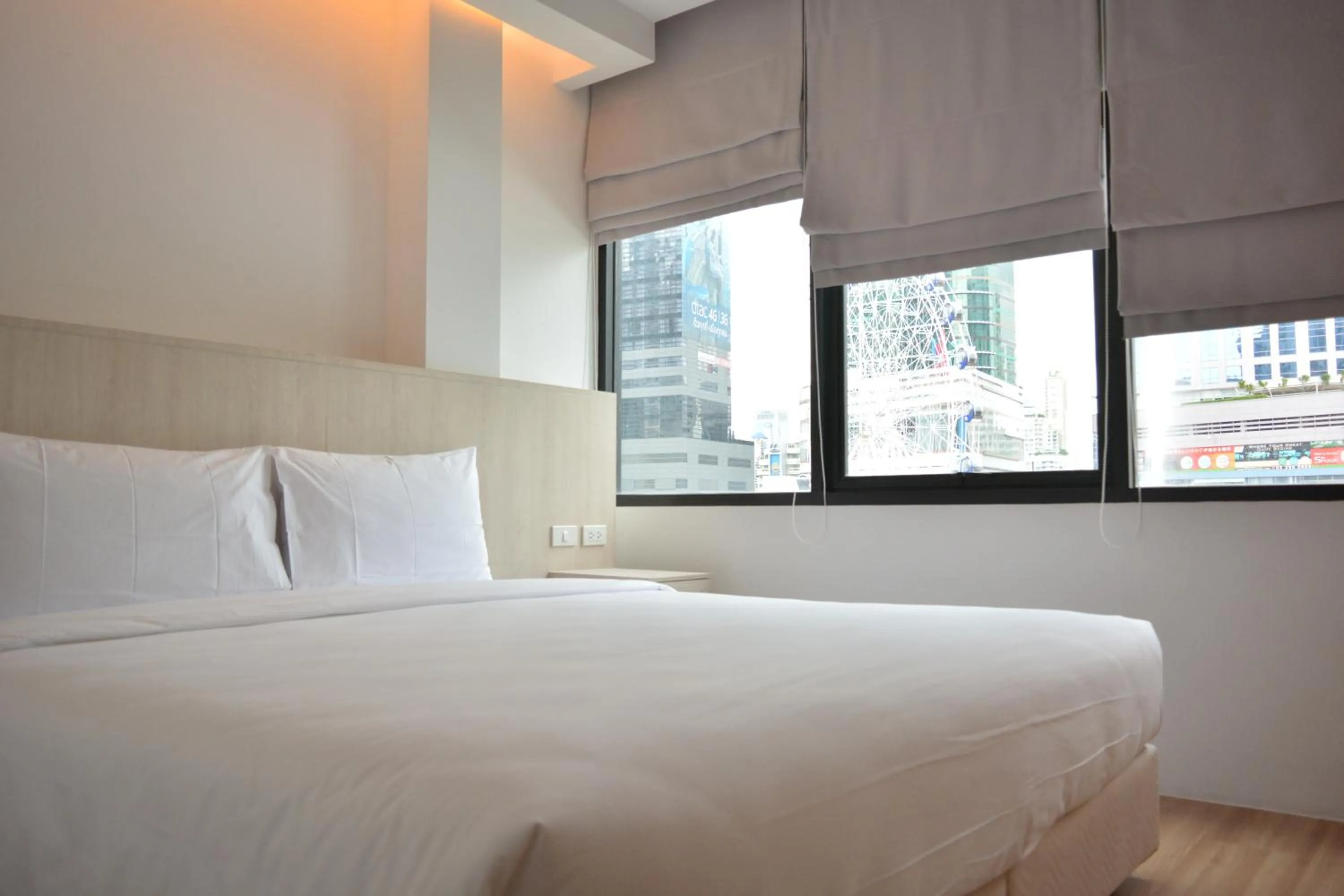 Budget Double Room in Rezt Bangkok