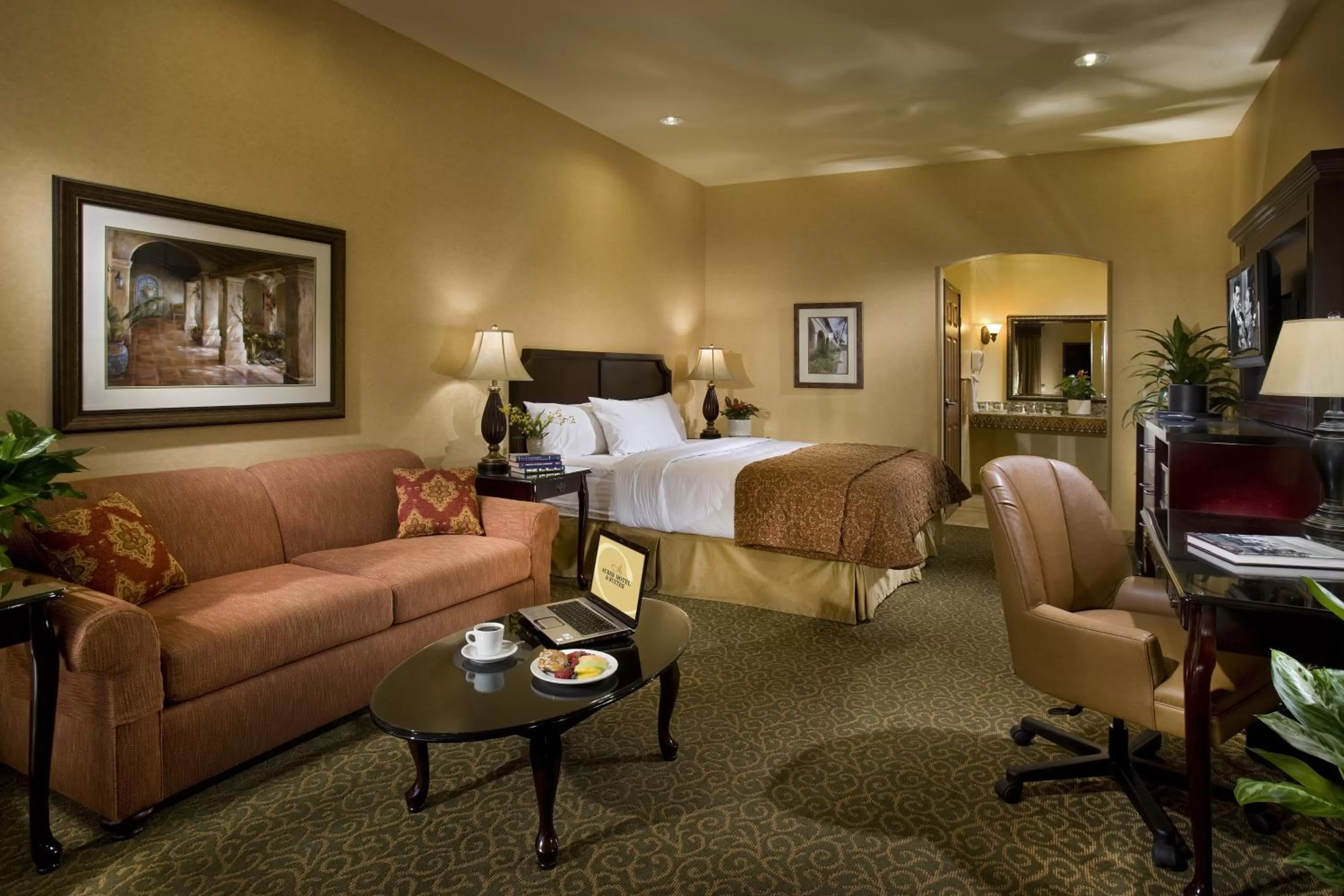 King Room - Disability Access in Ayres Hotel Redlands