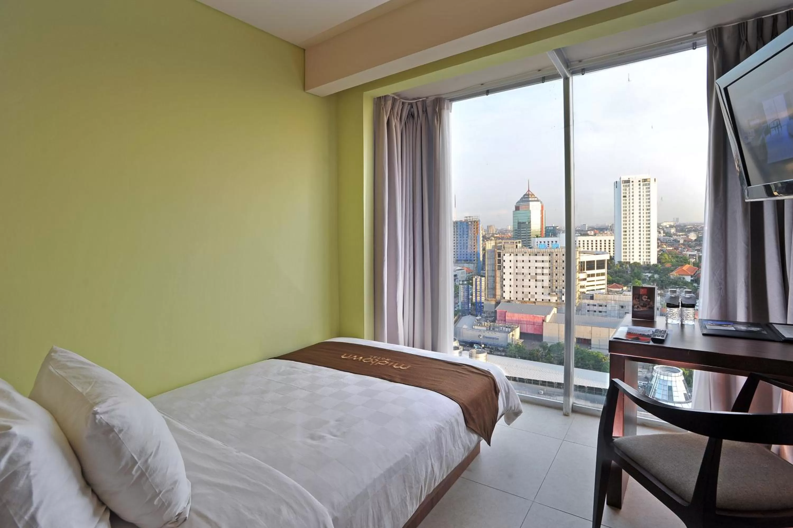 Single Room in Midtown Hotel Surabaya