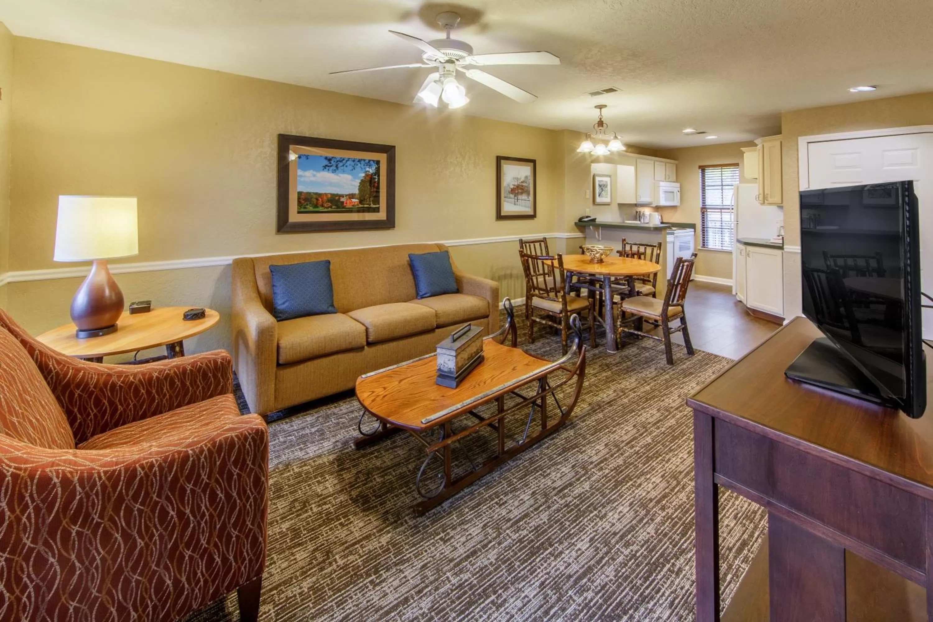 Two-Bedroom Villa in Holiday Inn Club Vacations Apple Mountain Resort at Clarkesville