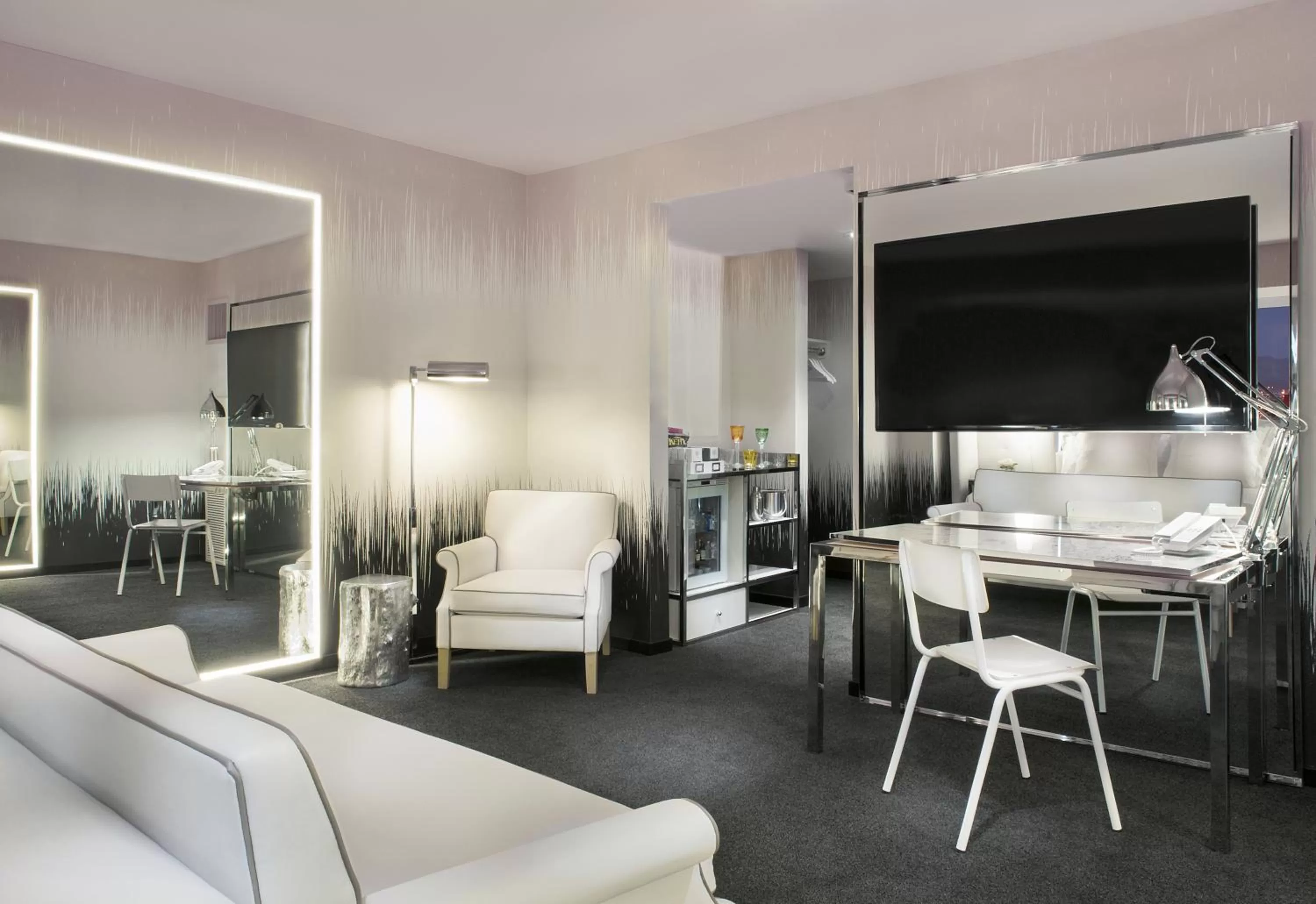 Marra King in SAHARA Las Vegas