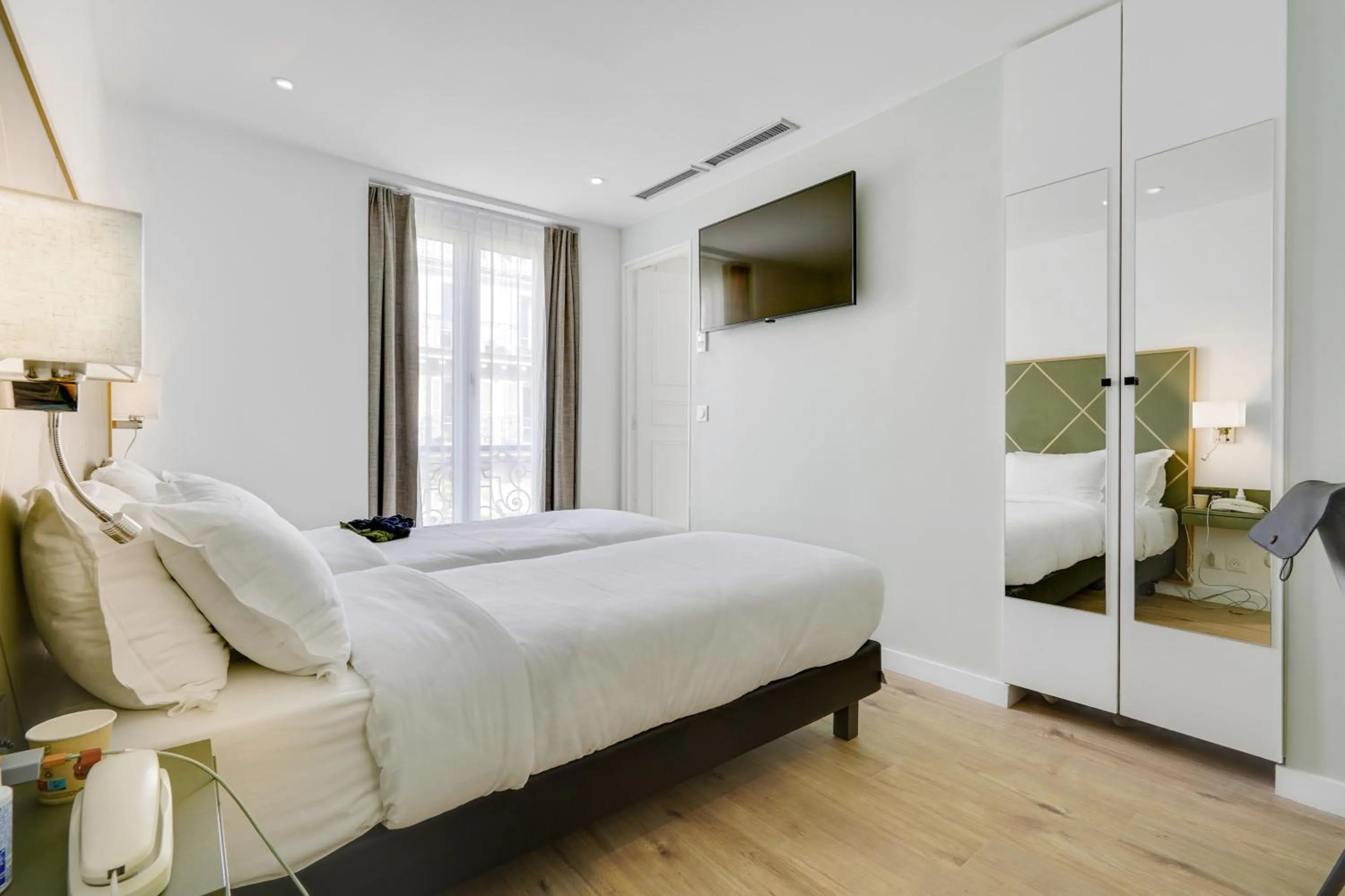 Superior Twin Room in Hotel B Square