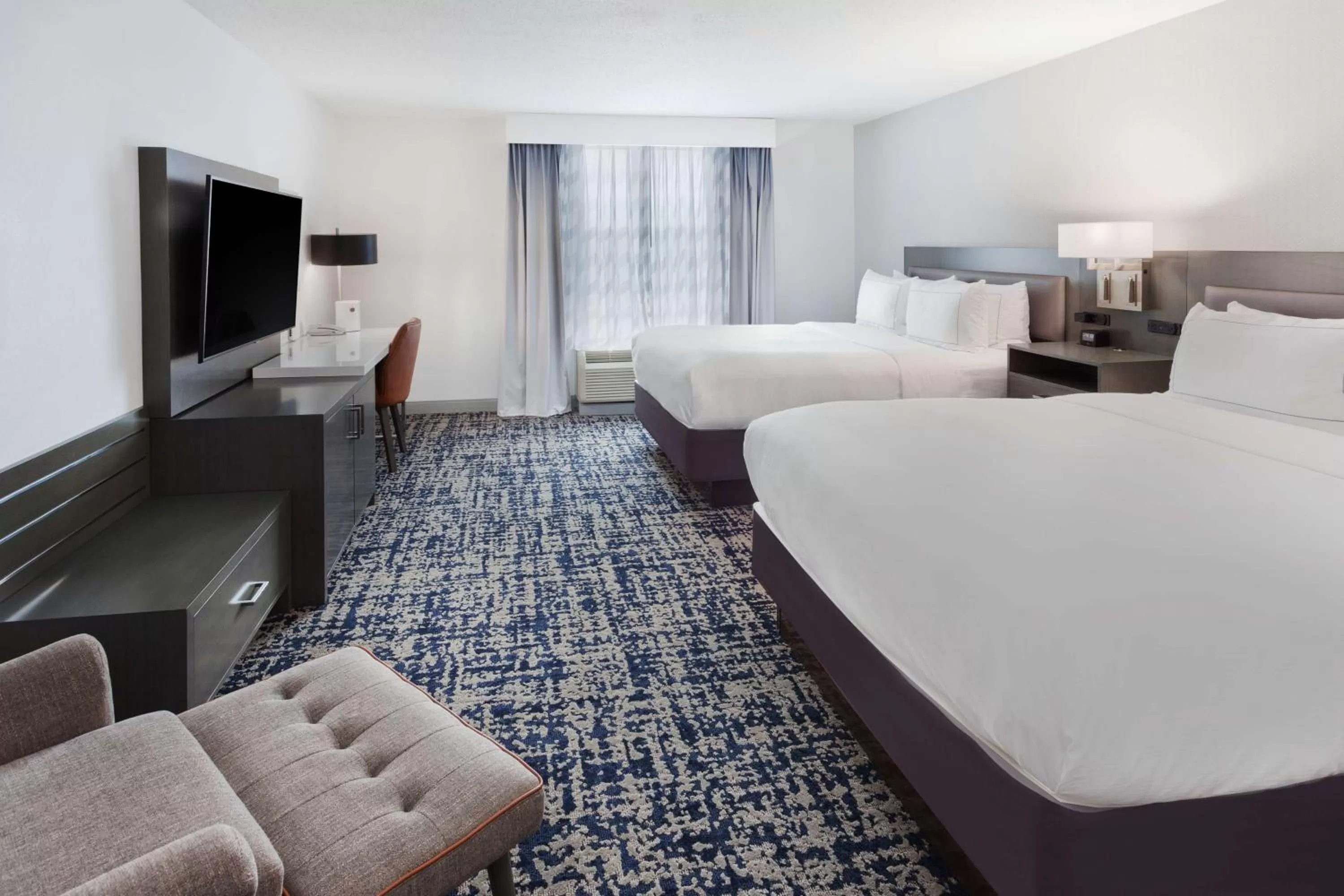 Queen Room with Two Queen Beds and Pool View in Doubletree By Hilton Dothan, Al