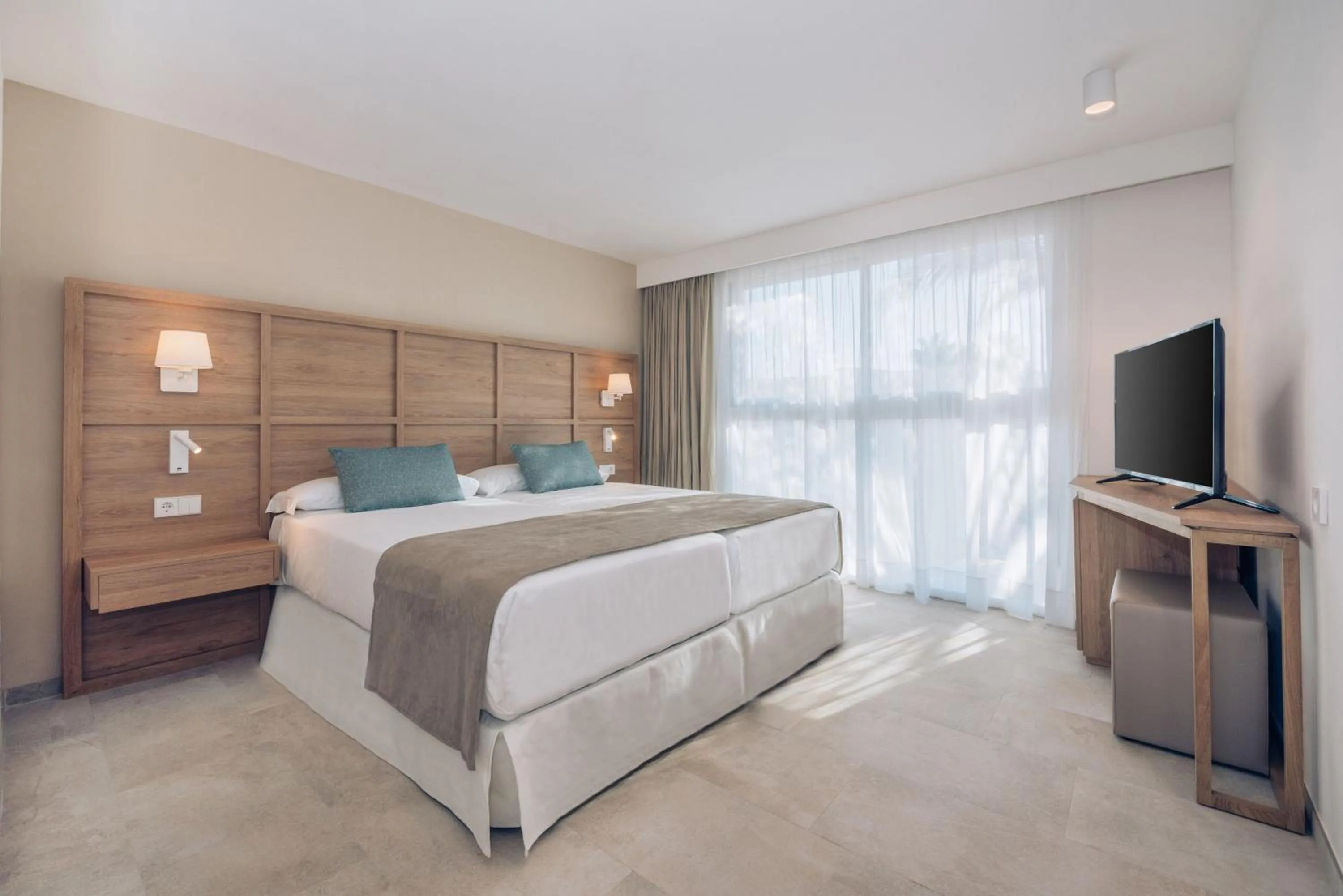 Double Room in Iberostar Waves Cala Domingos All Inclusive