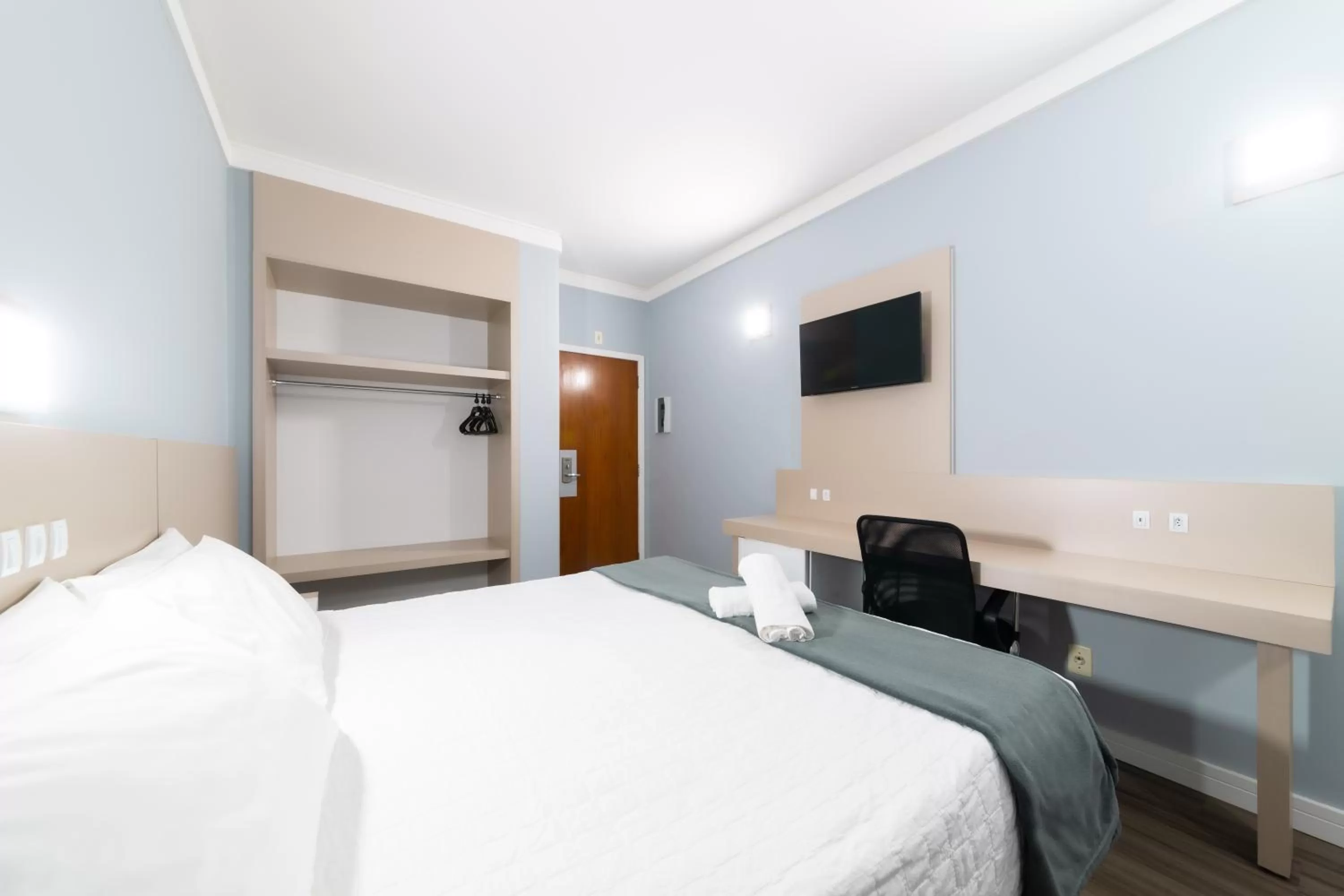 Single Room in Rede Andrade Cecomtur