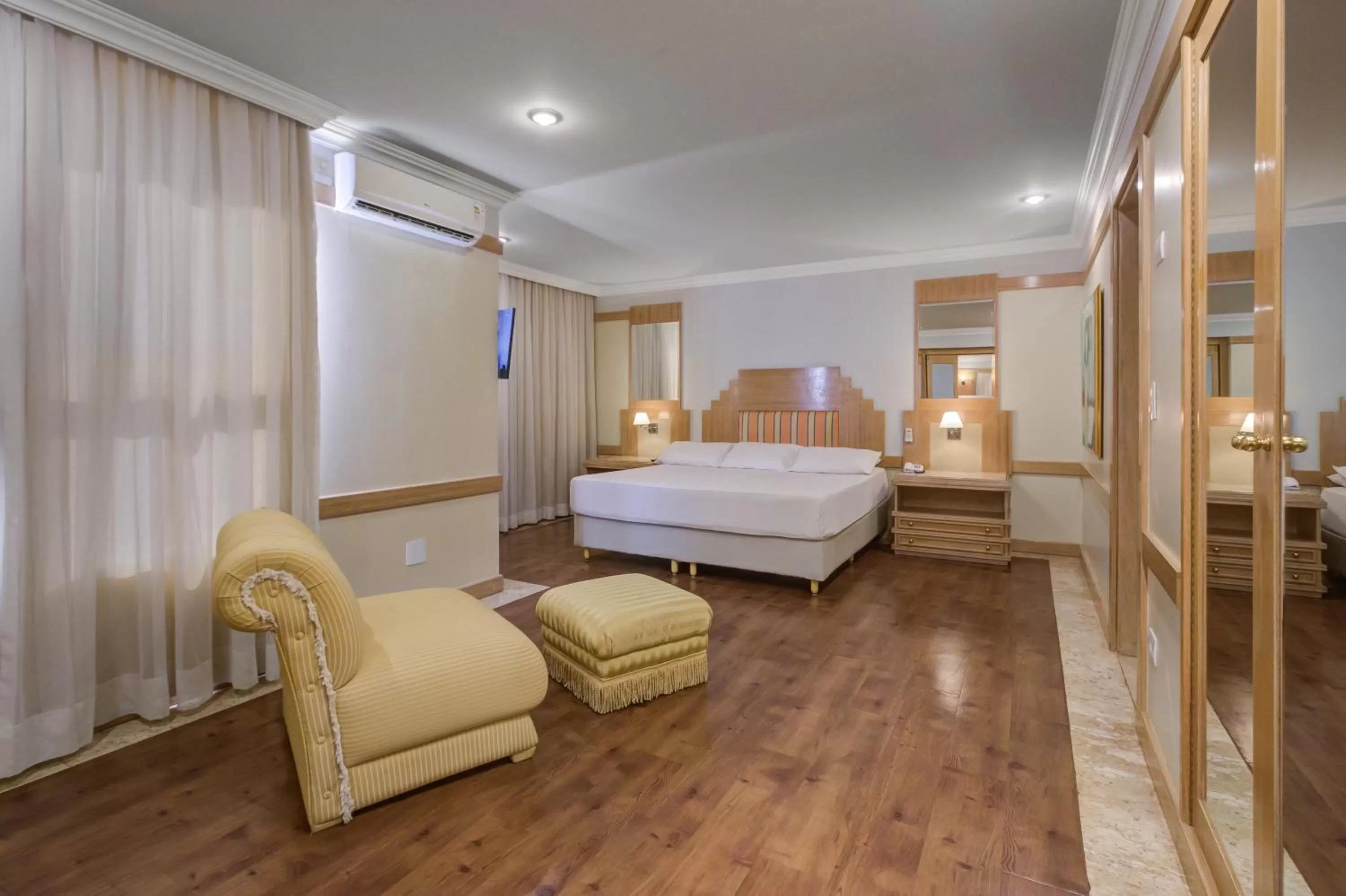 Suite - single occupancy in Slaviero Londrina Flat