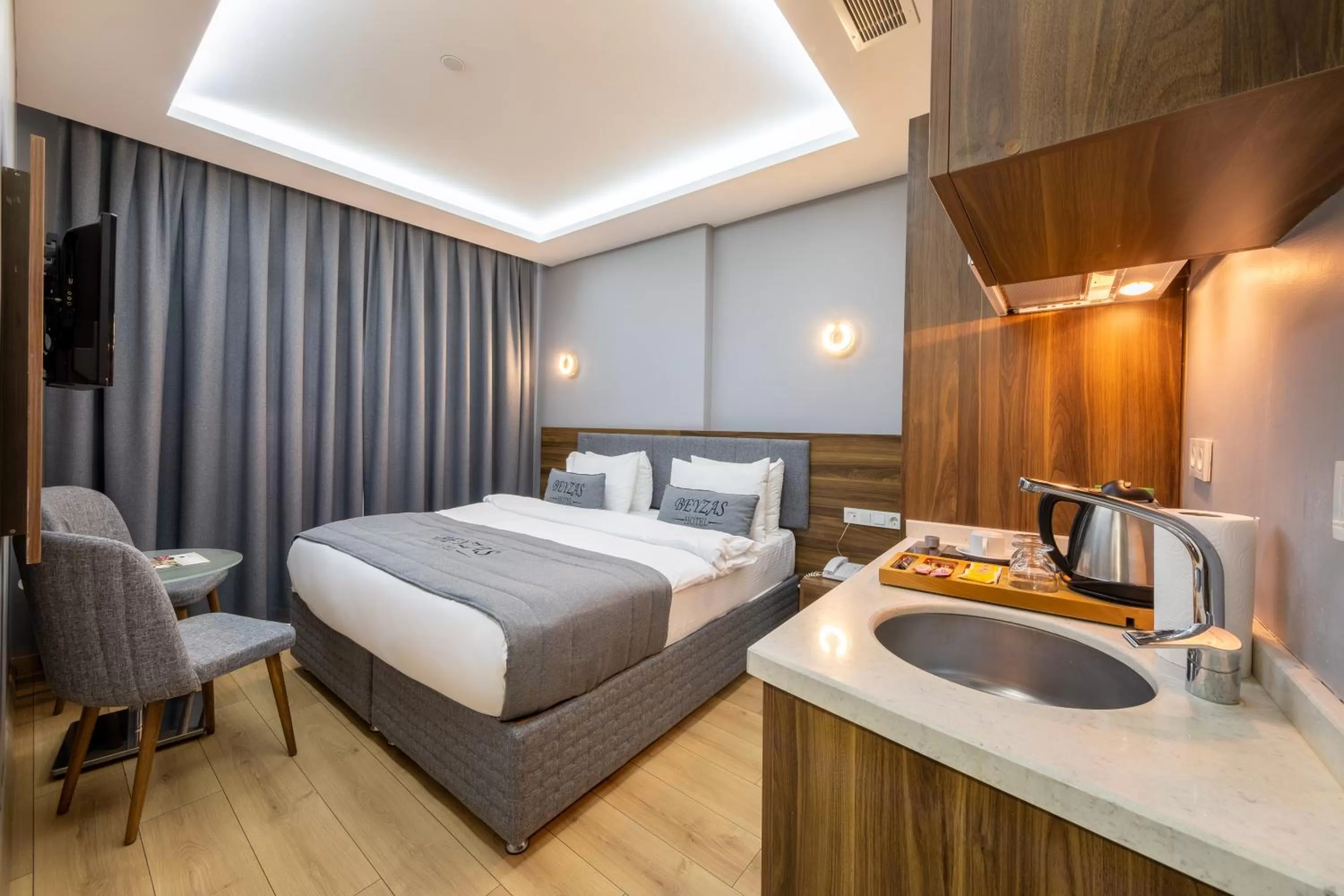 Superior Double or Twin Room with City View in Beyzas Hotels & Suites