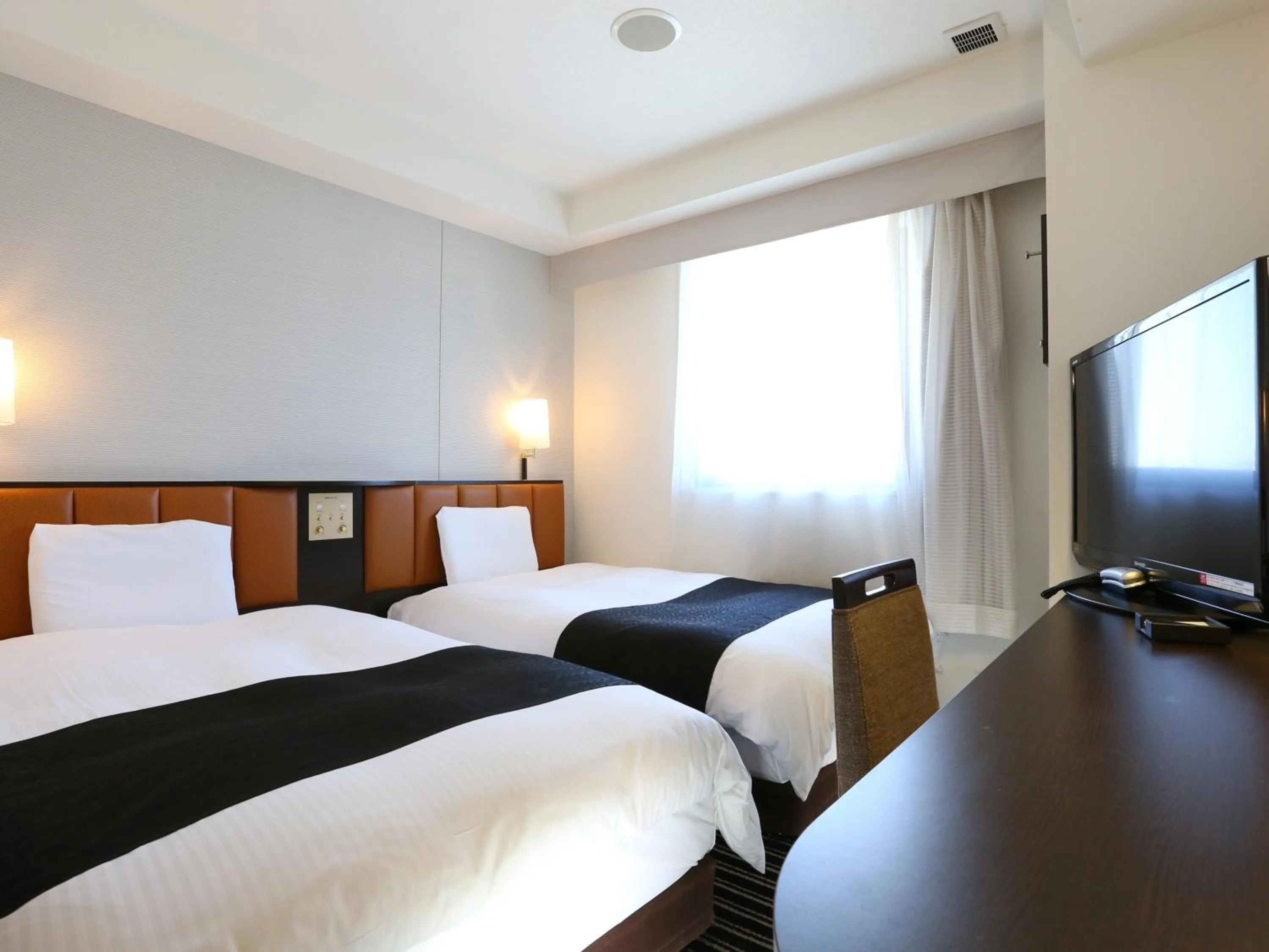 Twin Room - Smoking in APA Hotel Mita Ekimae
