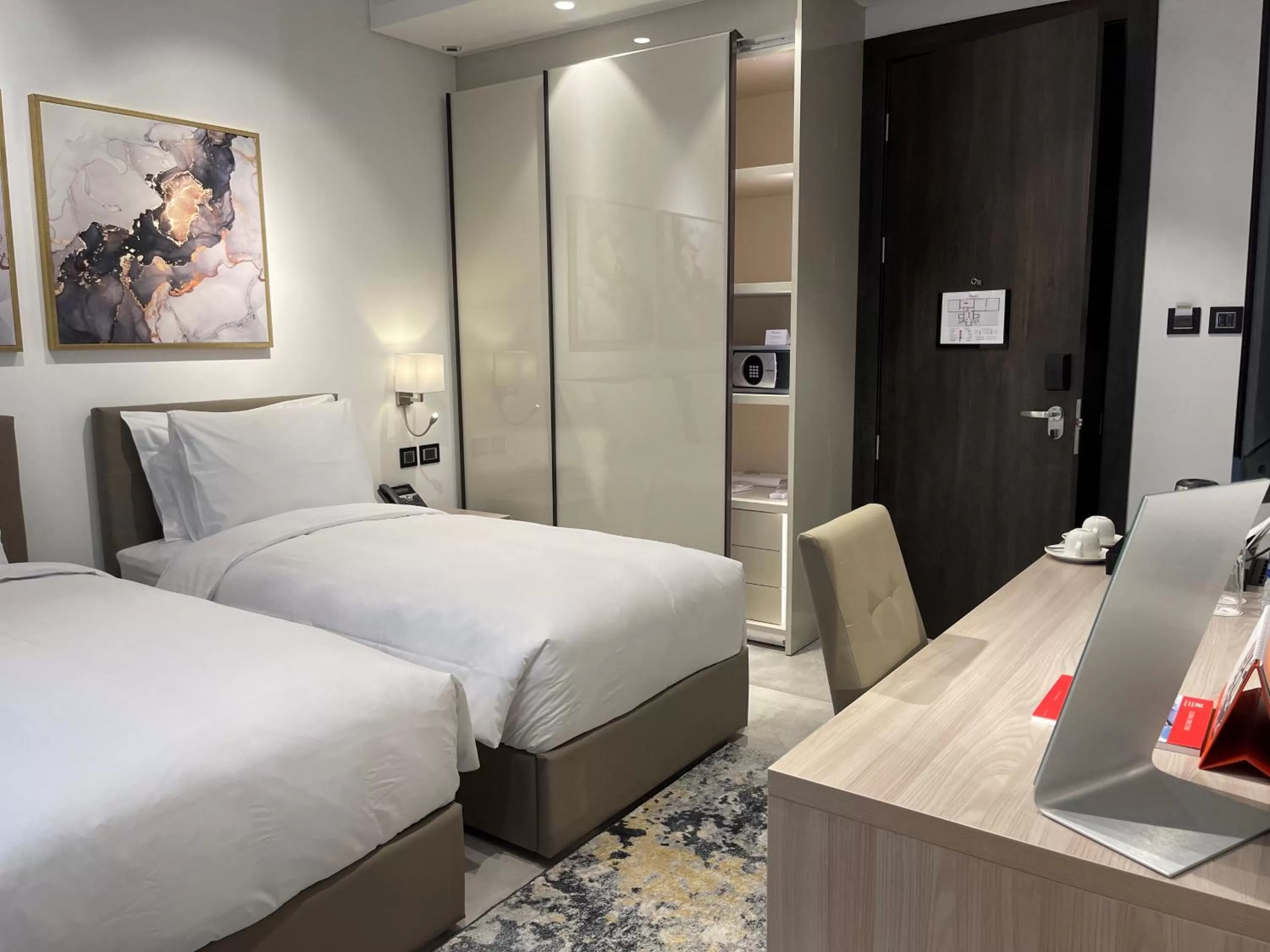 Superior Twin Room in Swiss-Belinn Sharq, Kuwait
