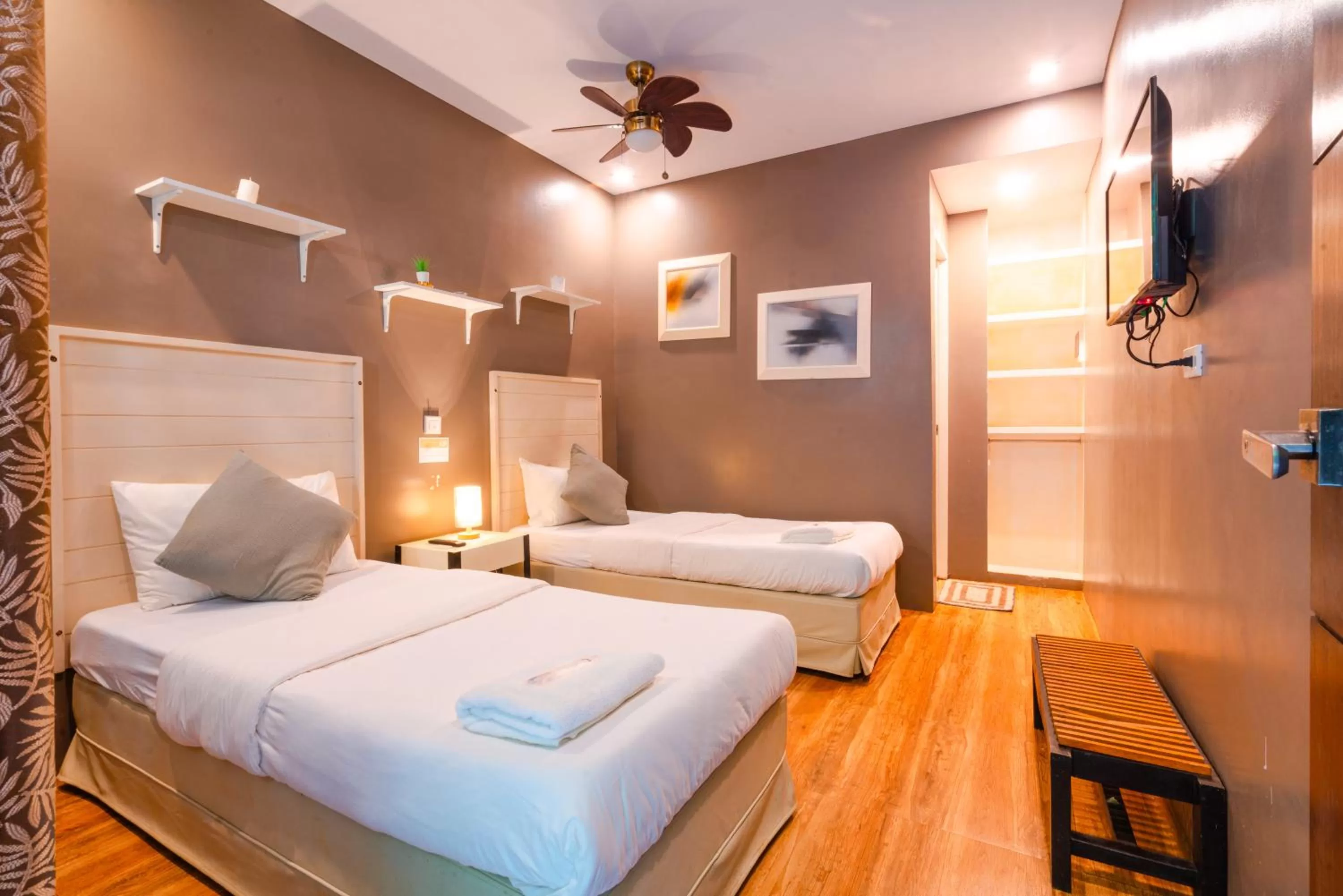 Twin Bed in The Ridge Coron