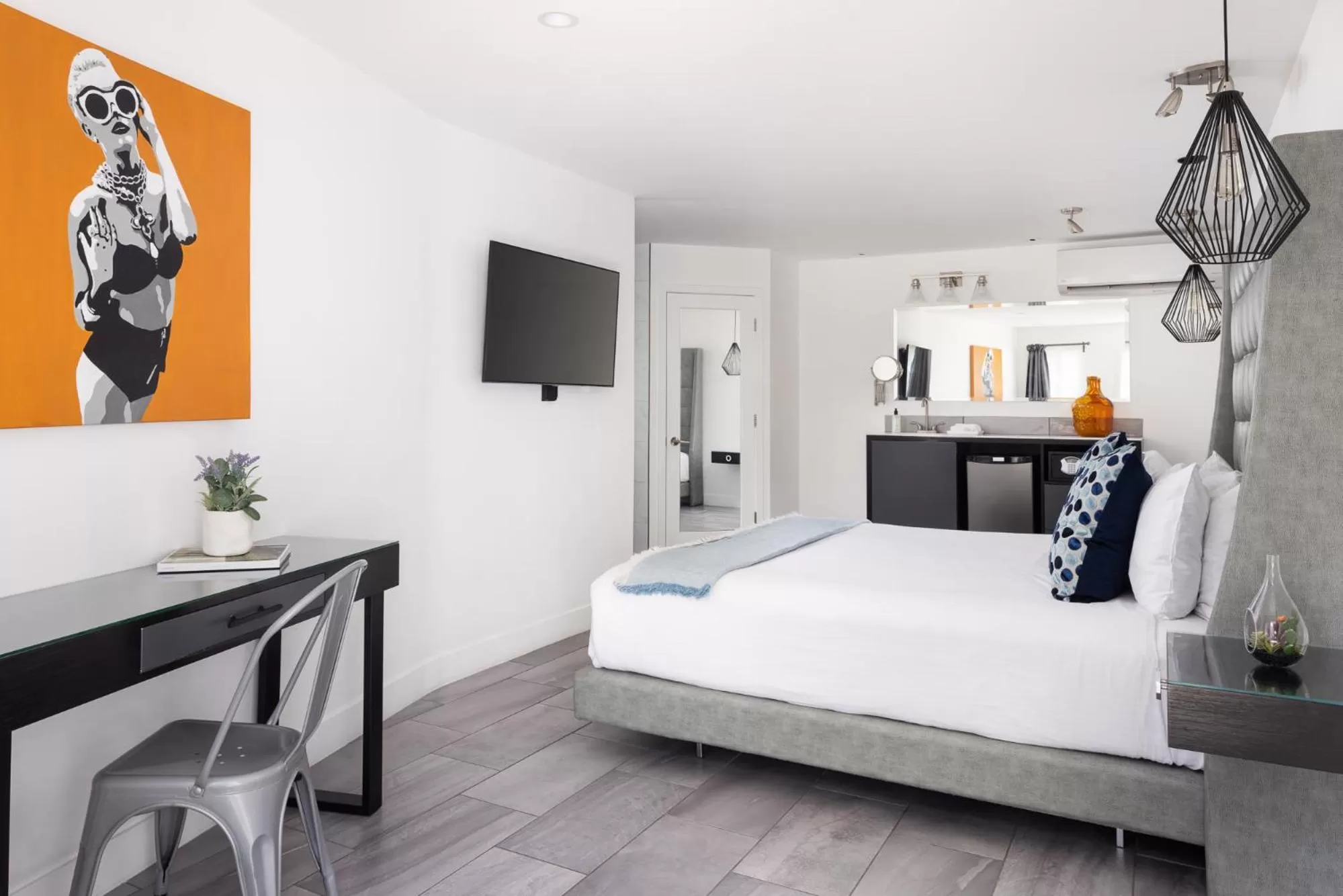 Standard King Room in The Palm Springs Hotel