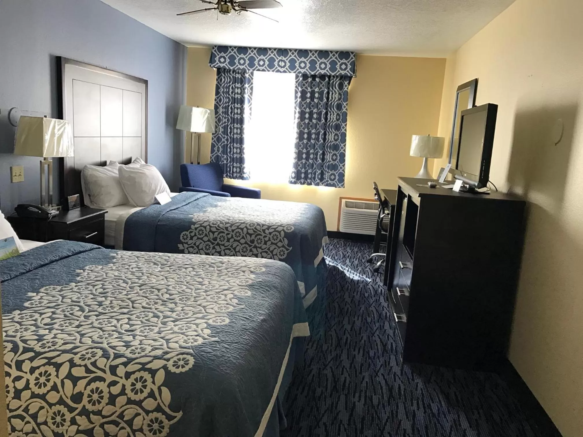 Queen Room with Two Queen Beds - Non-Smoking in Days Inn by Wyndham Moab