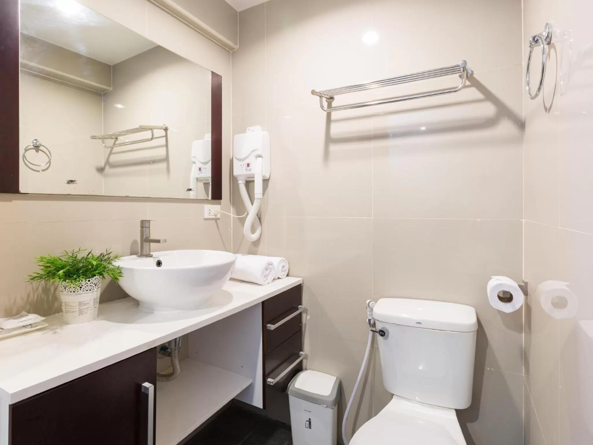 Family Room in Ratchada Point Hotel