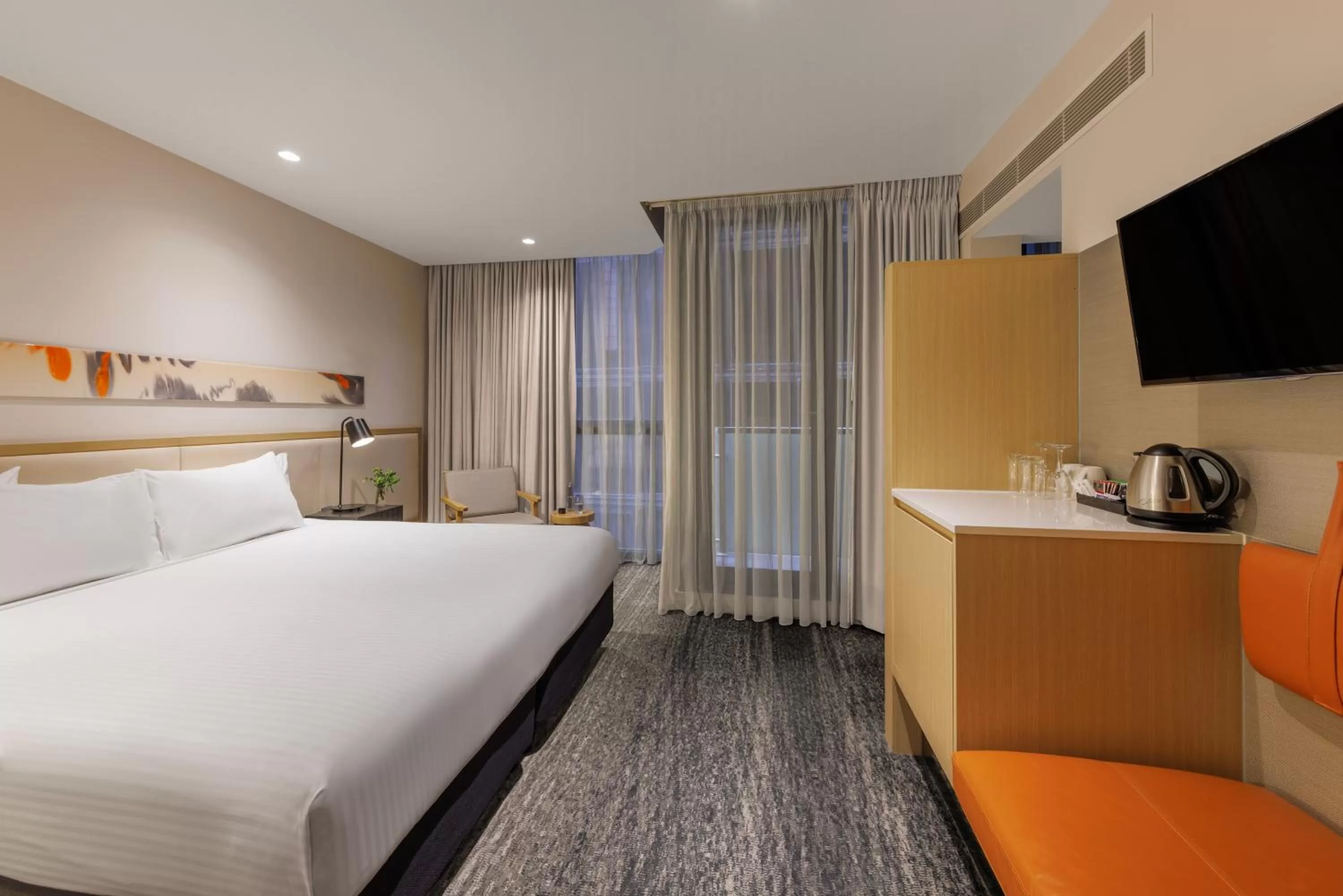 Brady King Room  in Brady Hotels Central Melbourne