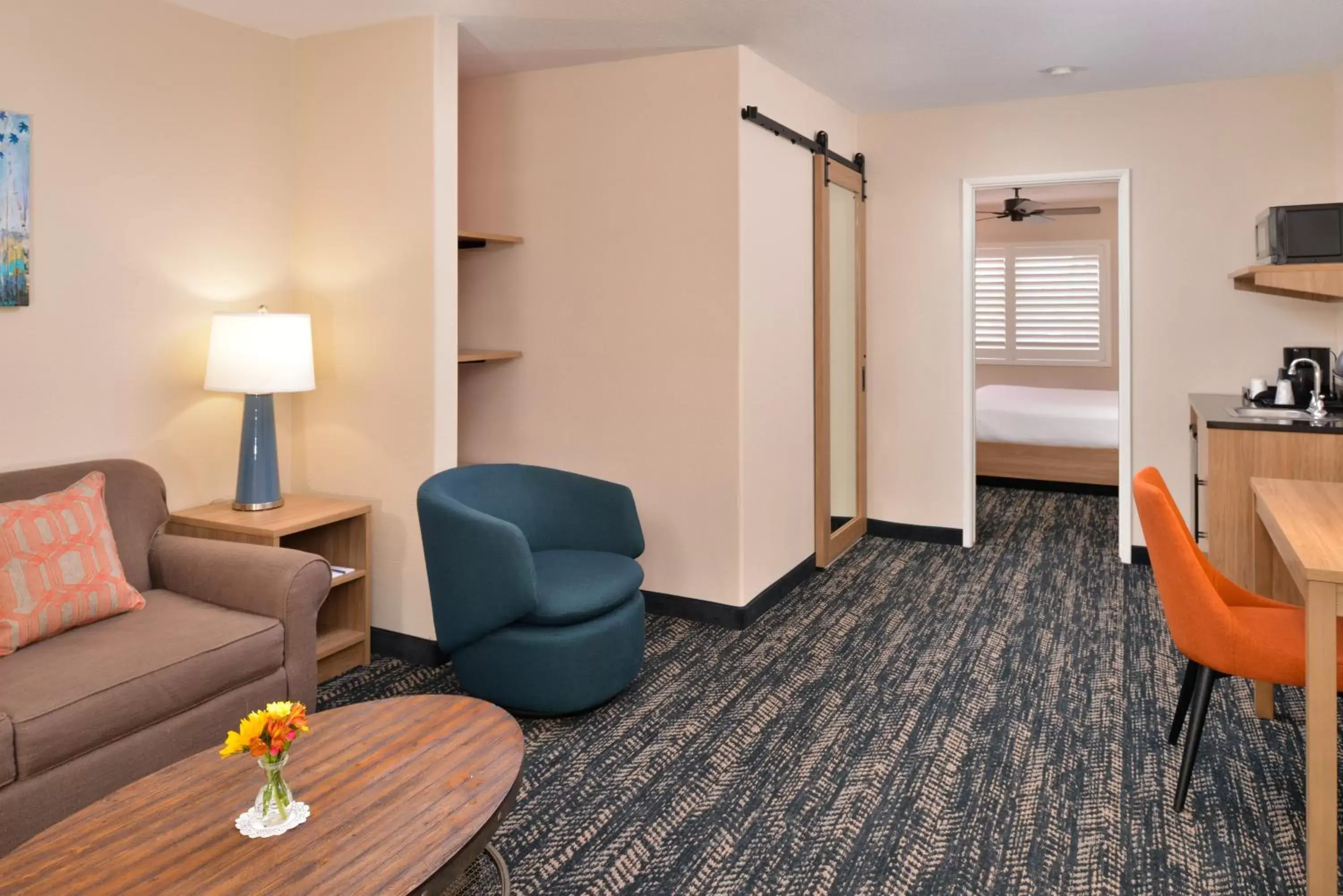 La Fuente Inn & Suites La Fuente Inn & Suites